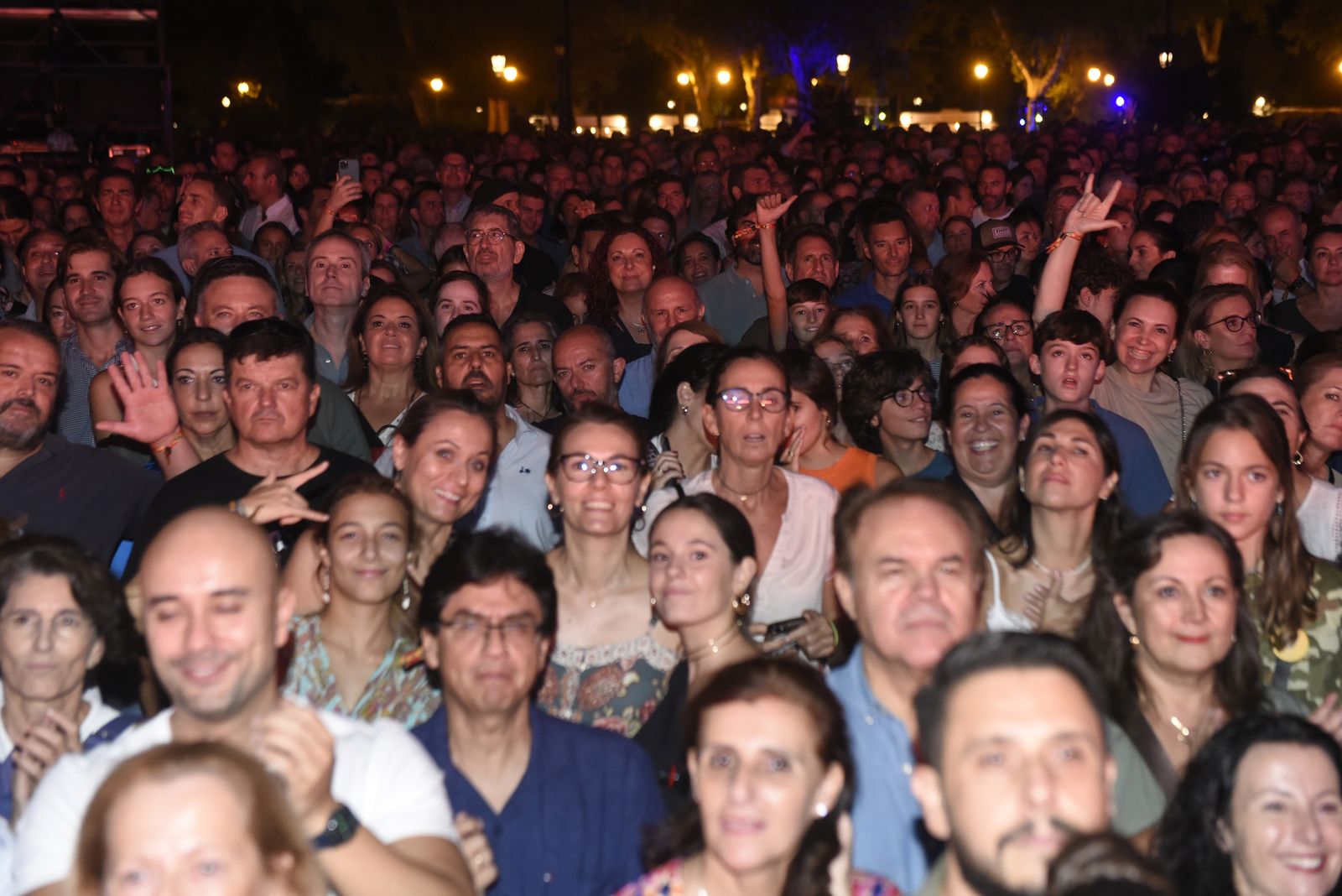 Búscate en el concierto de Seguridad Social y Hombres G de Icónica