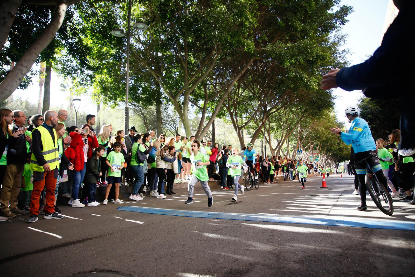 Imágenes de la Carrera contra el Cáncer de Almería