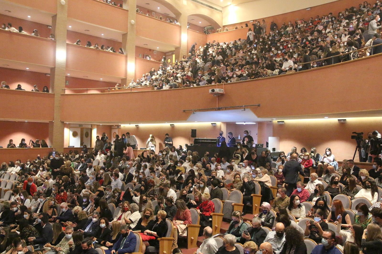 Fotogalería del concierto 'David Bisbal Filarmónico by Cosentino'