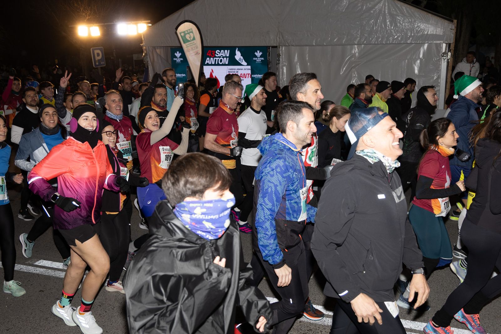 Encuéntrate en la salida de la Carrera de San Antón 2026, en imágenes (3)