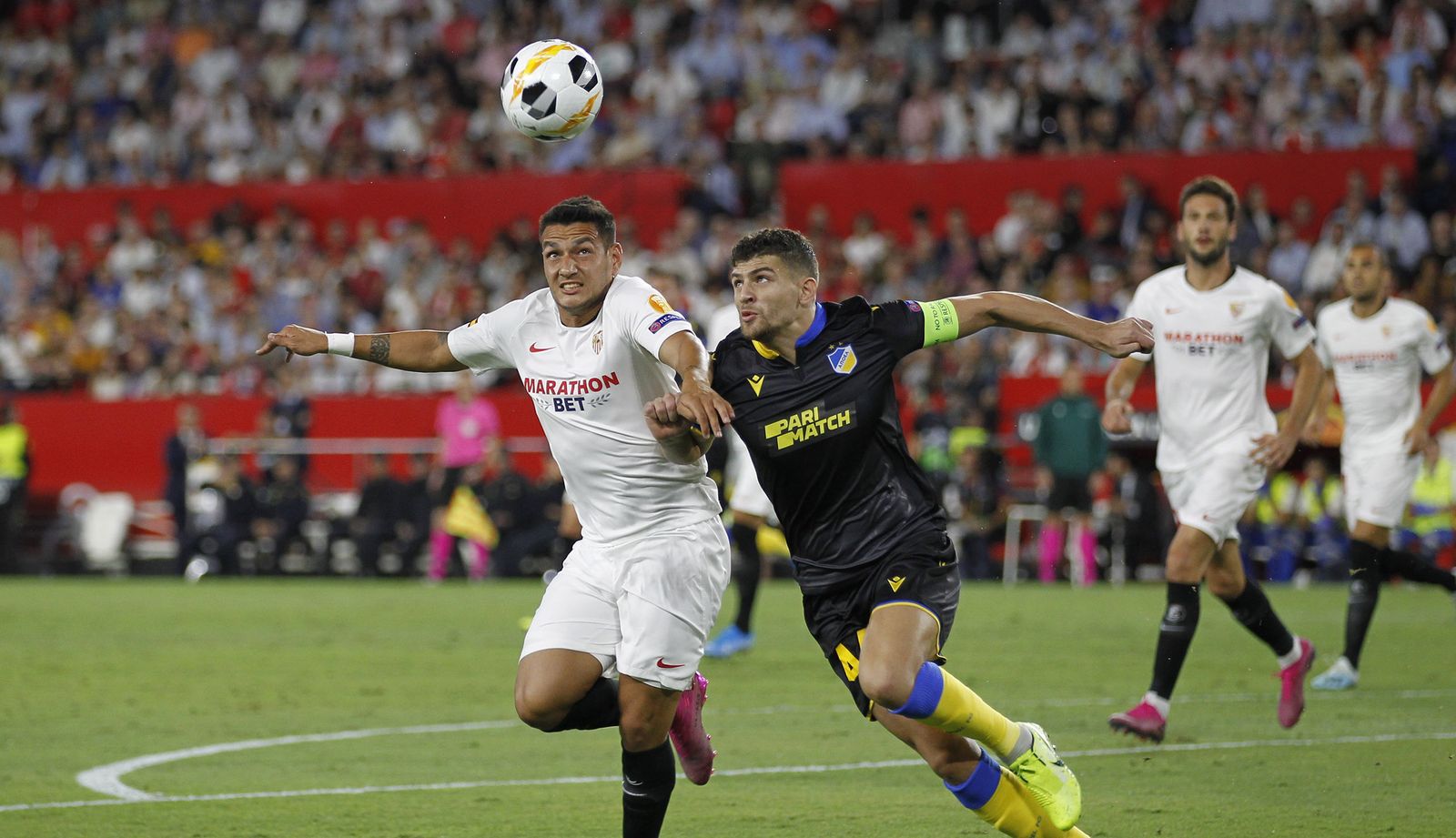 Las fotos del Sevilla-Apoel