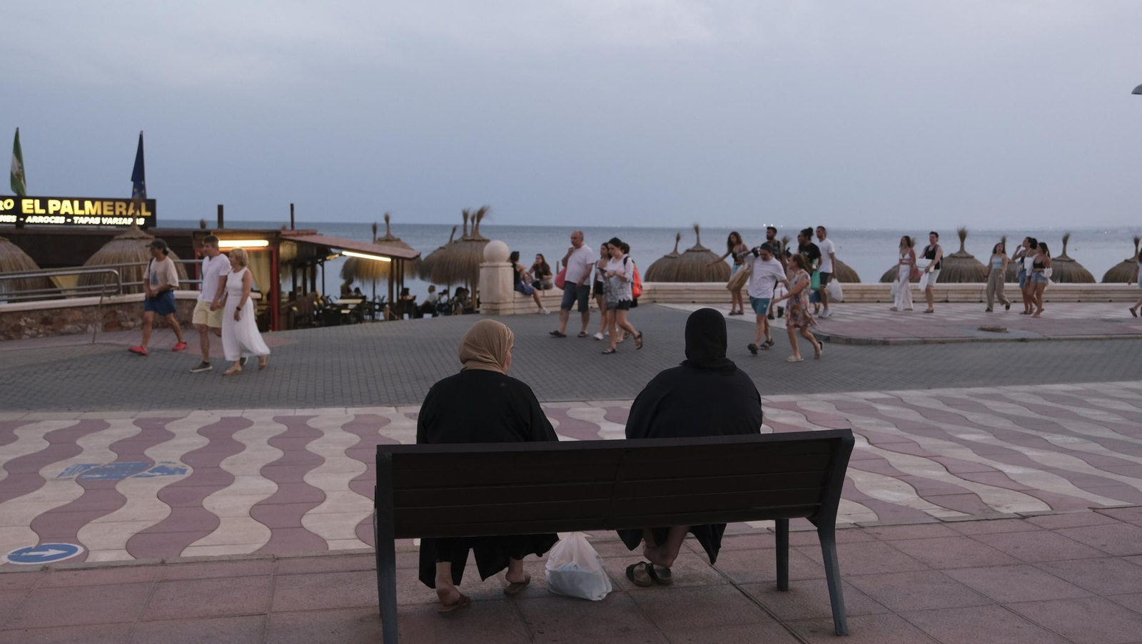 La Noche de San Juan en Almería, en imágenes