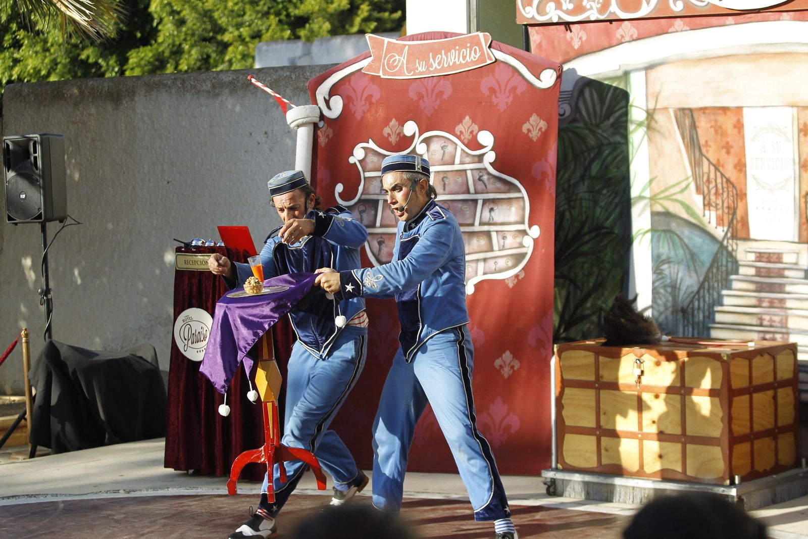 Fotogalería Festival de Teatro de El Ejido. Obra "A Su Servicio". Las Norias