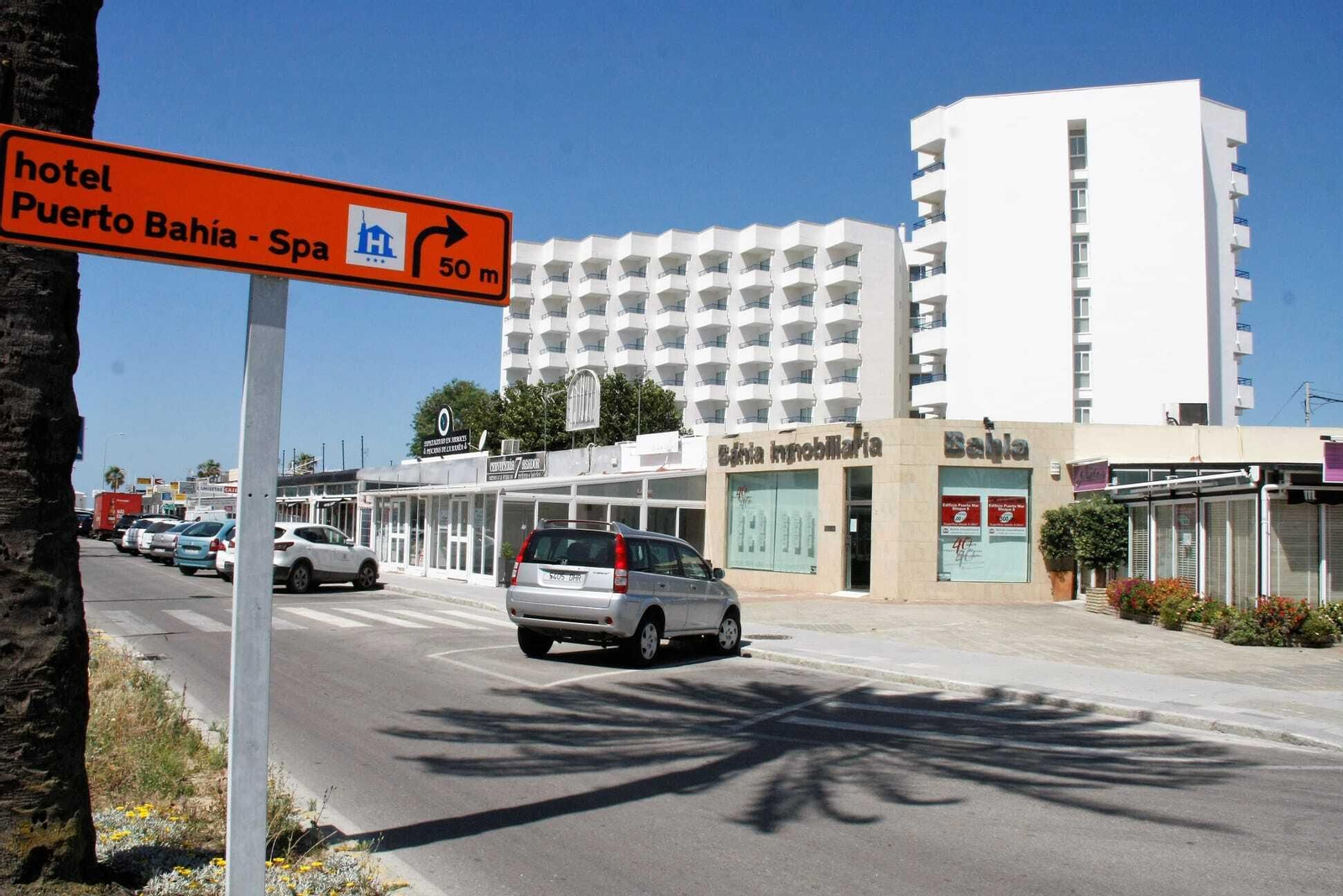 El Hotel Puerto Bahía prepara su reapertura para el mes de junio.