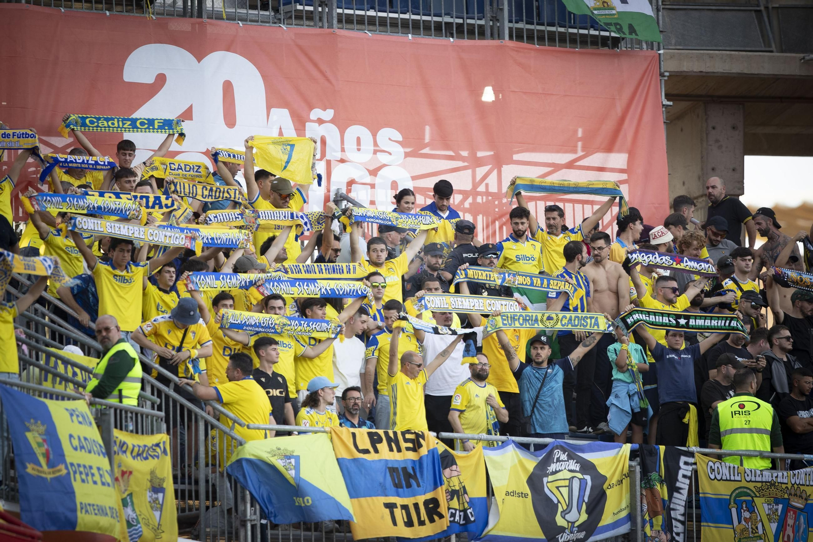 Encuéntrate en la grada del Nuevo Los Cármenes