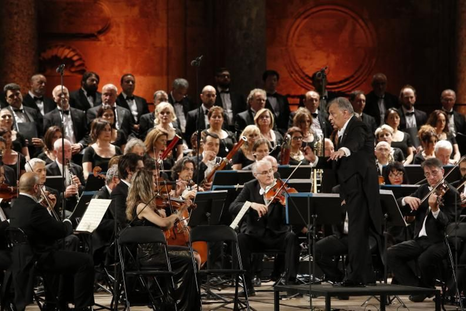 Broche a una etapa de esfuerzos