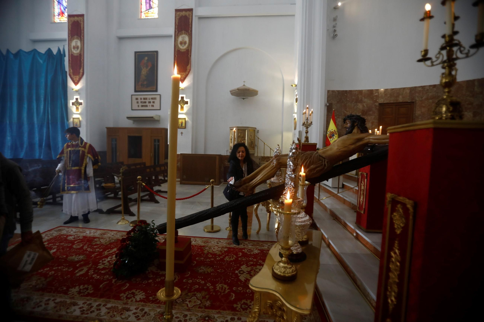 Las mejores fotos del besapiés al Cristo de la Confianza de Córdoba