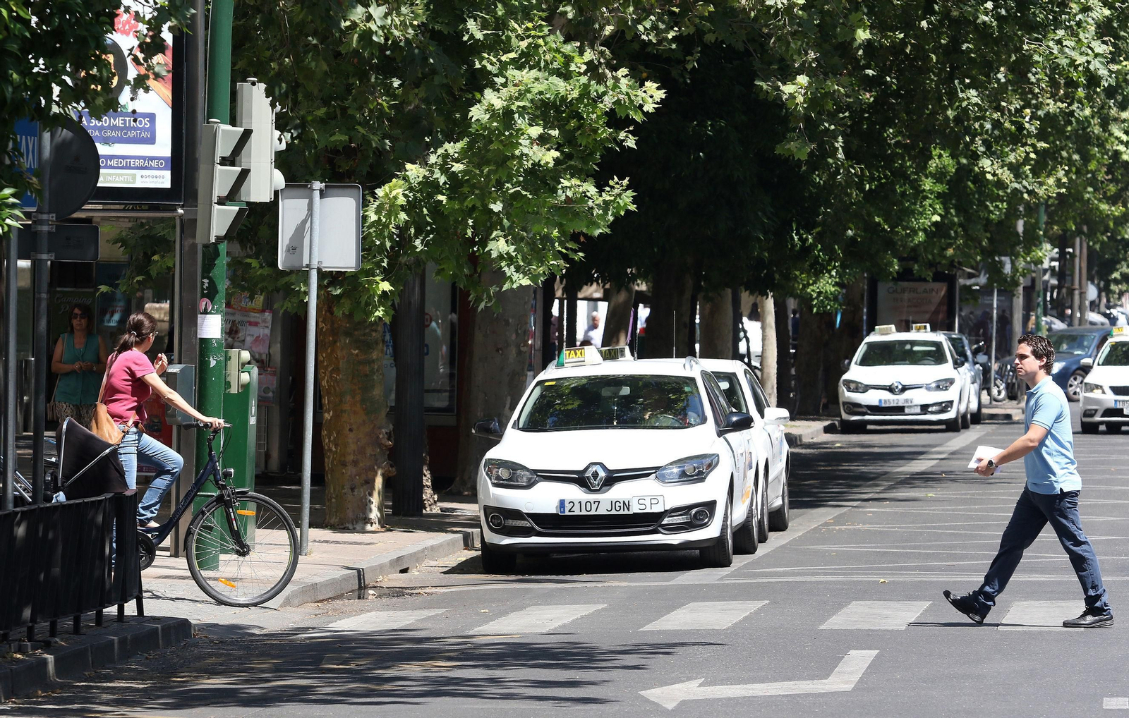 Una parada de taxis en la capital.
