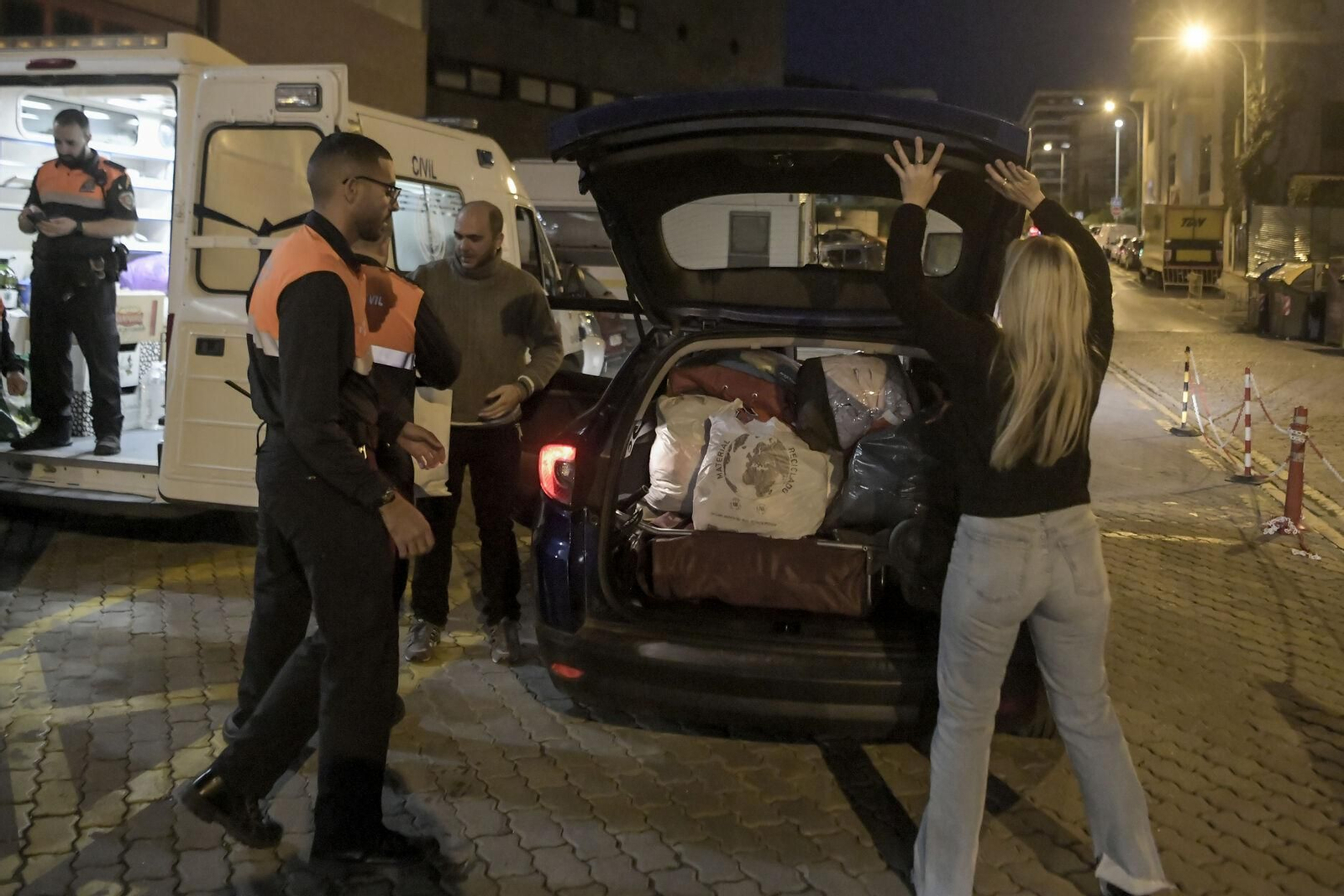 Galería | Granada se entrega a los afectados por la DANA de Valencia con recogidas solidarias