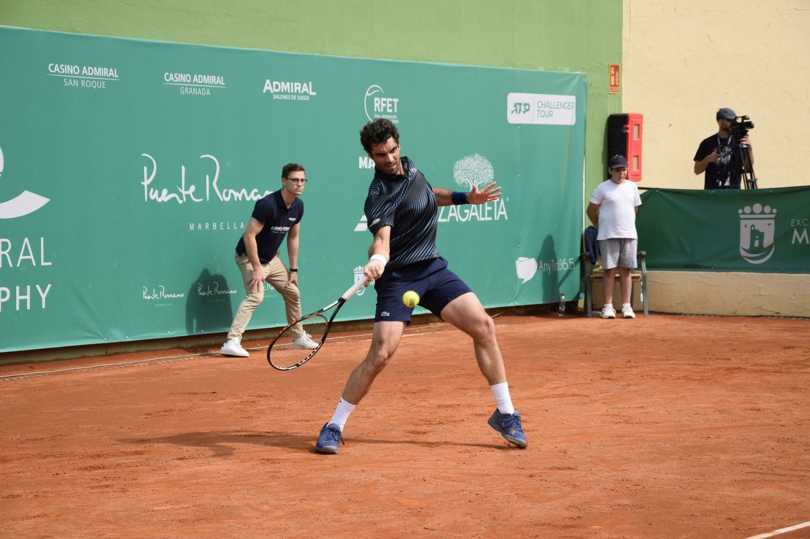 Los cuartos de final del Casino Admiral Trophy, en fotos