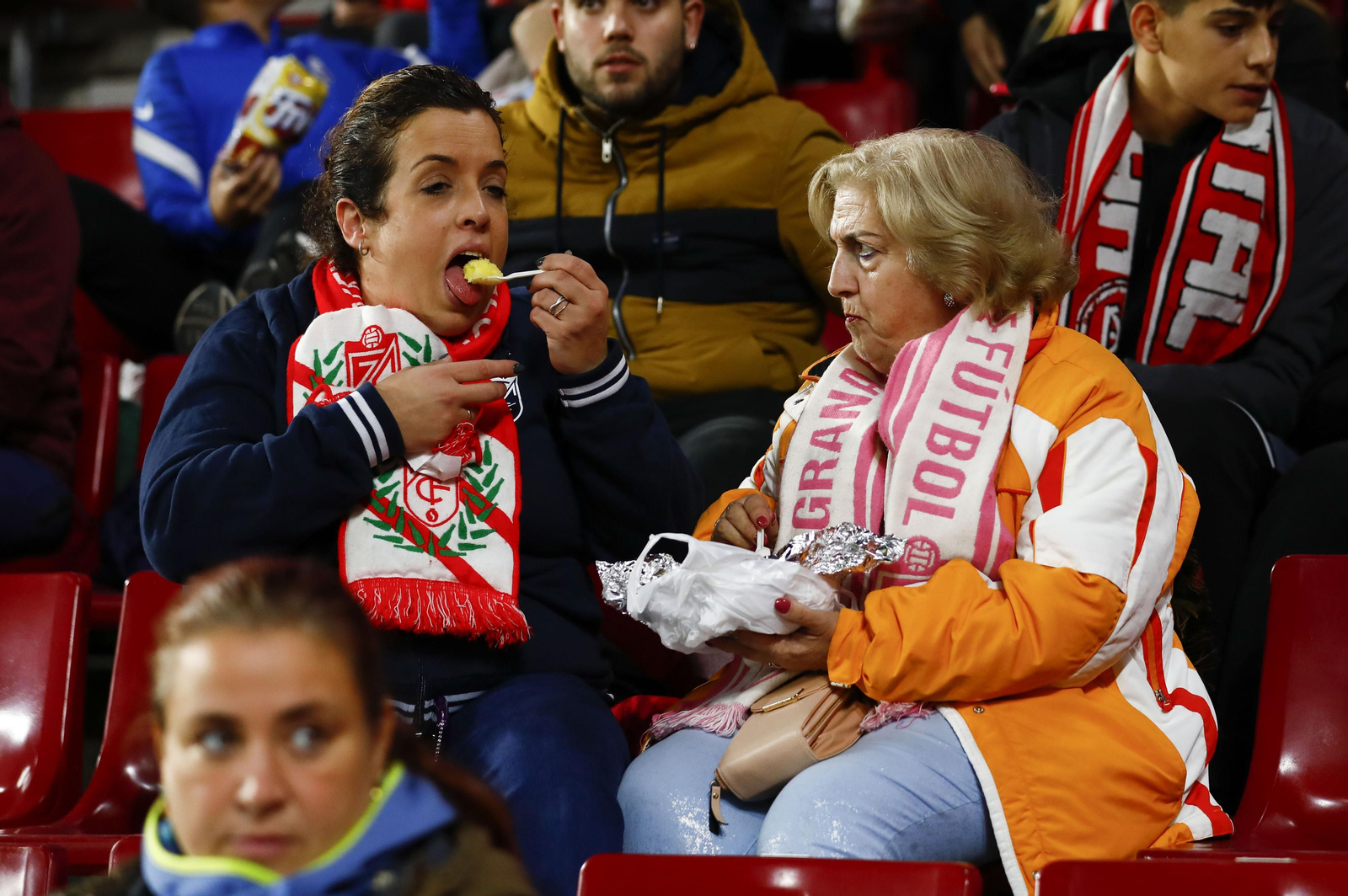 Encuéntrate en el partido Granada CF-Villarreal
