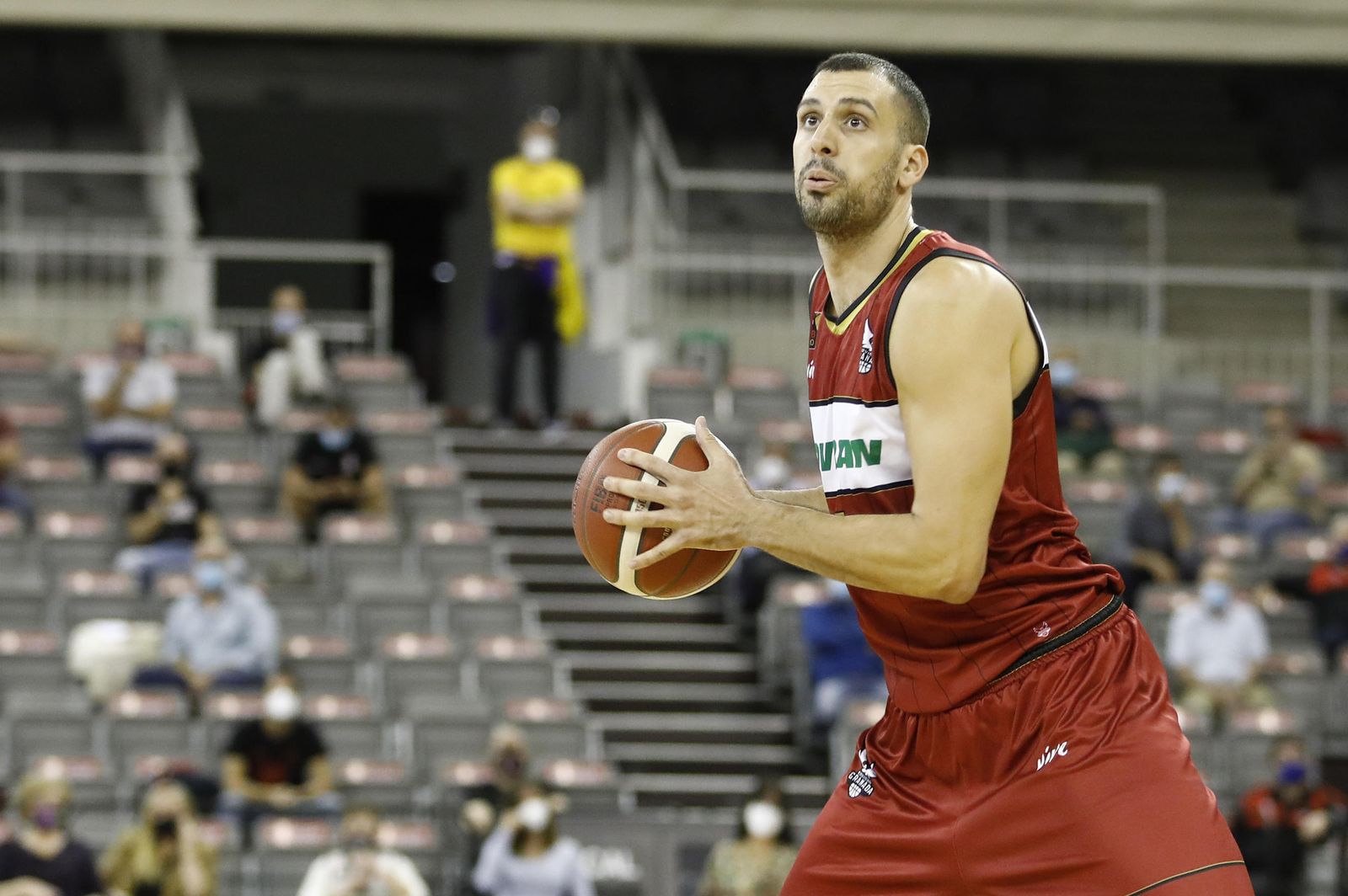 Bortolussi es baja para el partido ante el equipo de Gerona por positivo en Covid-19