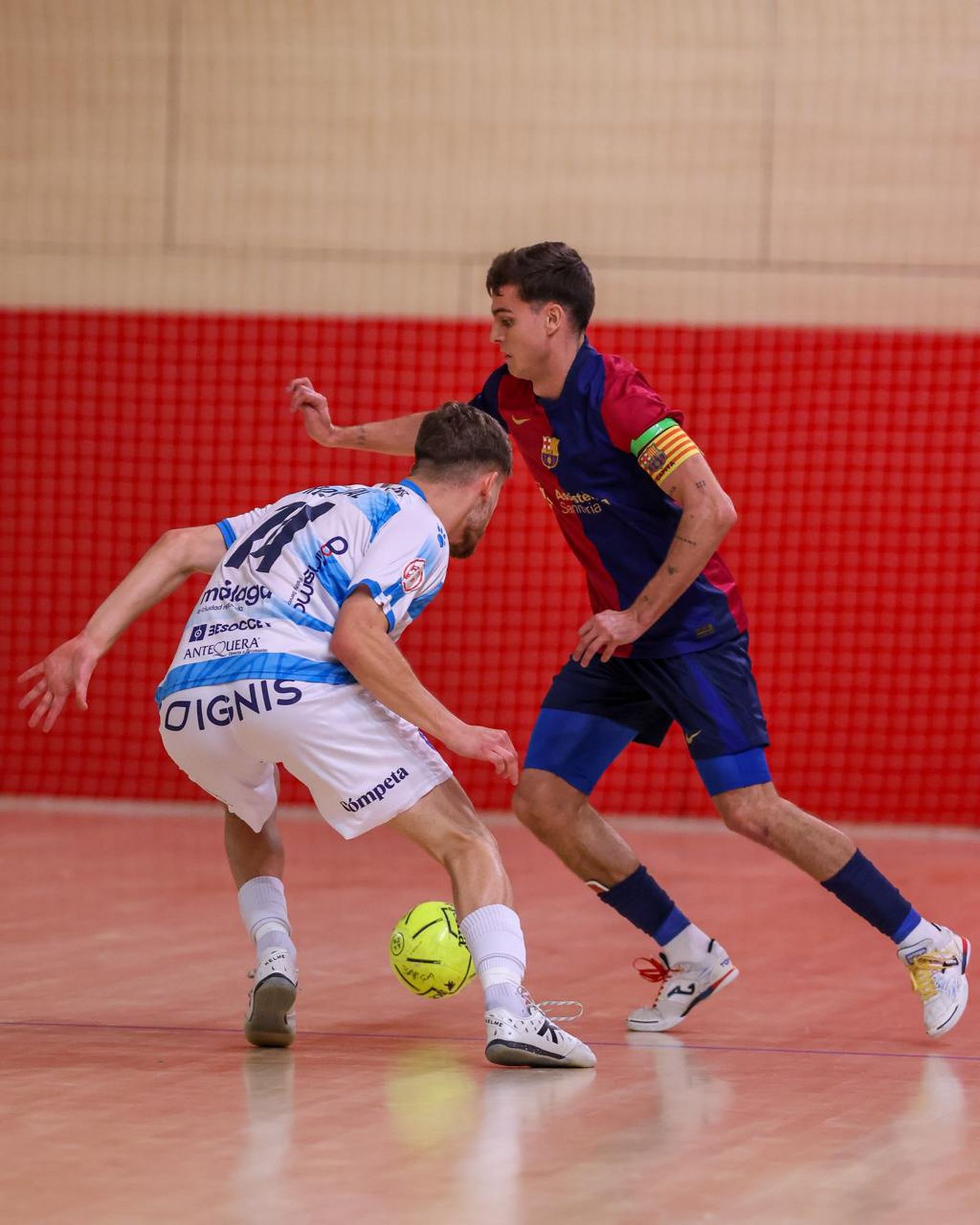 Barça B-Málaga Ciudad Redonda: Ejercicio de fe y resistencia malagueña en la Joan Gamper