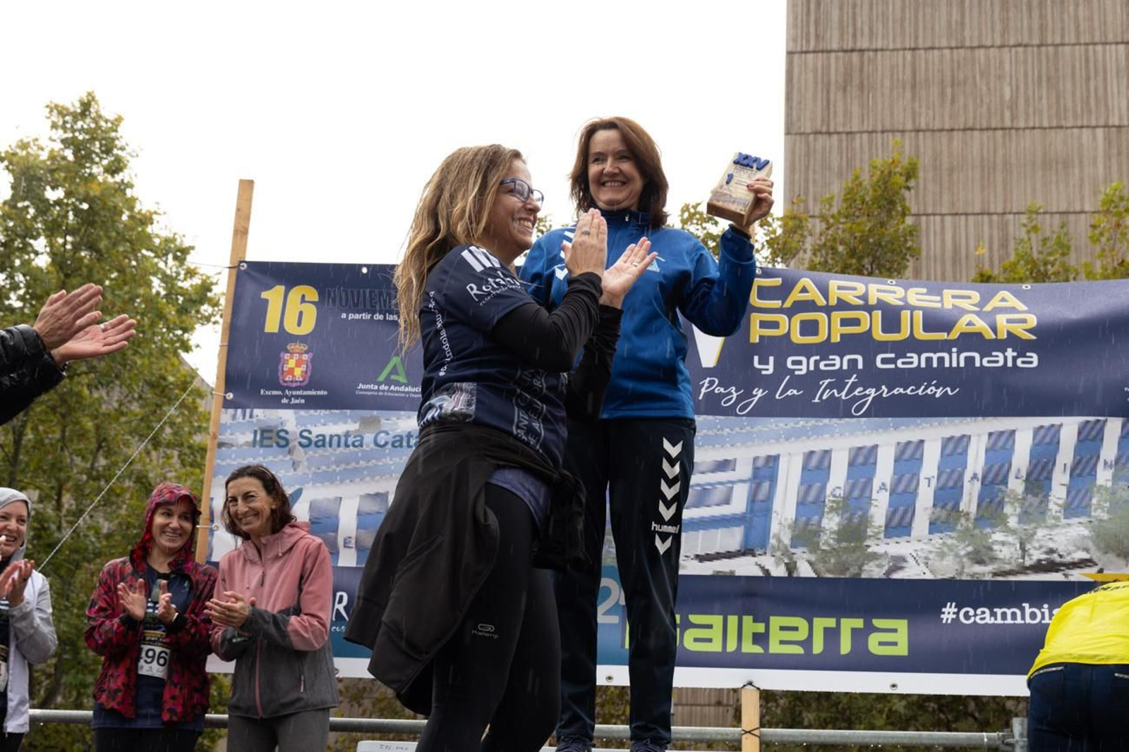 Atletismo por la paz y la integración en la XXV Carrera y Caminata del IES Santa Catalina de Alejandría (II)