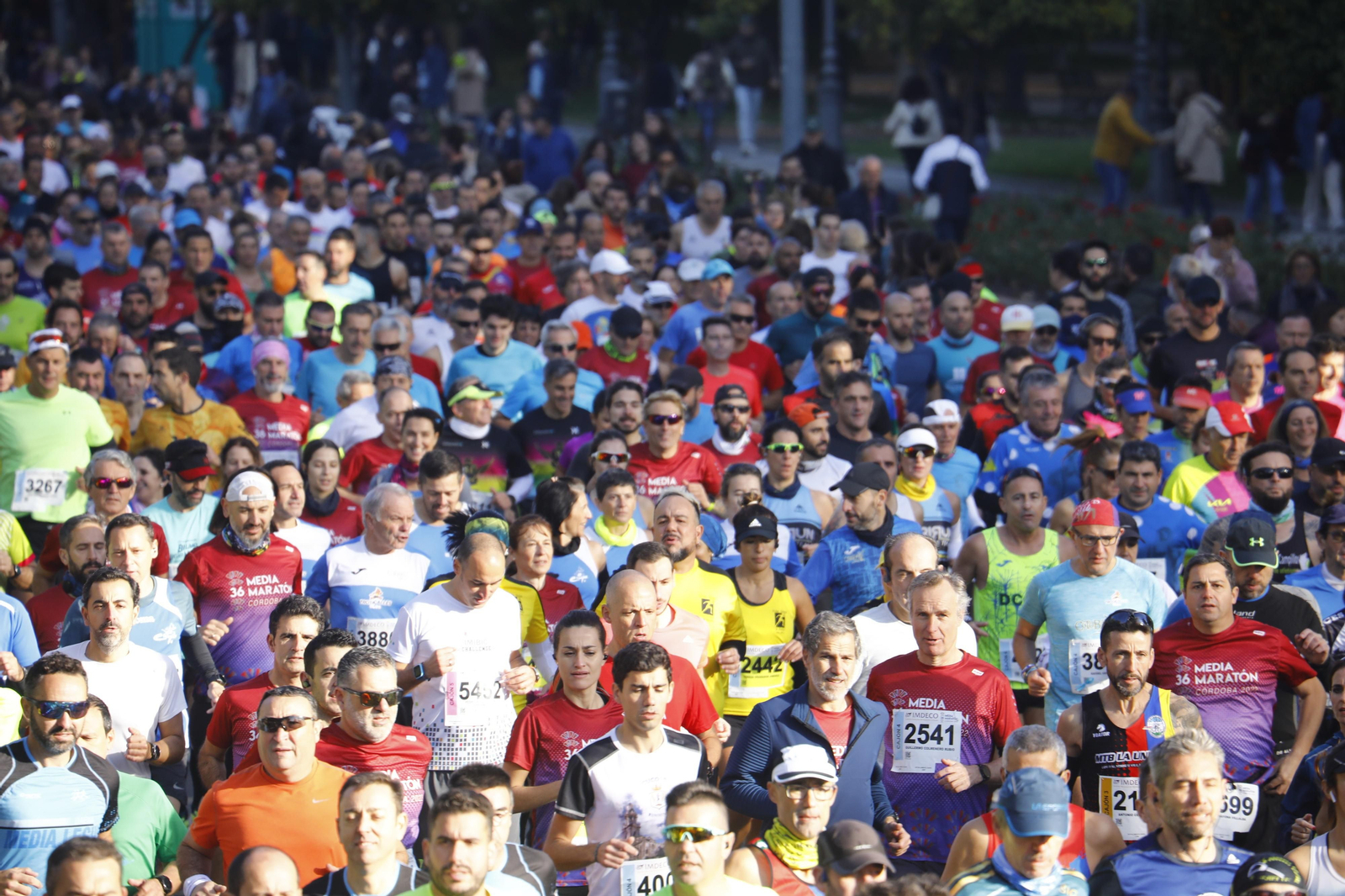 Las imágenes de la salida de la 36 Media Maratón de Córdoba