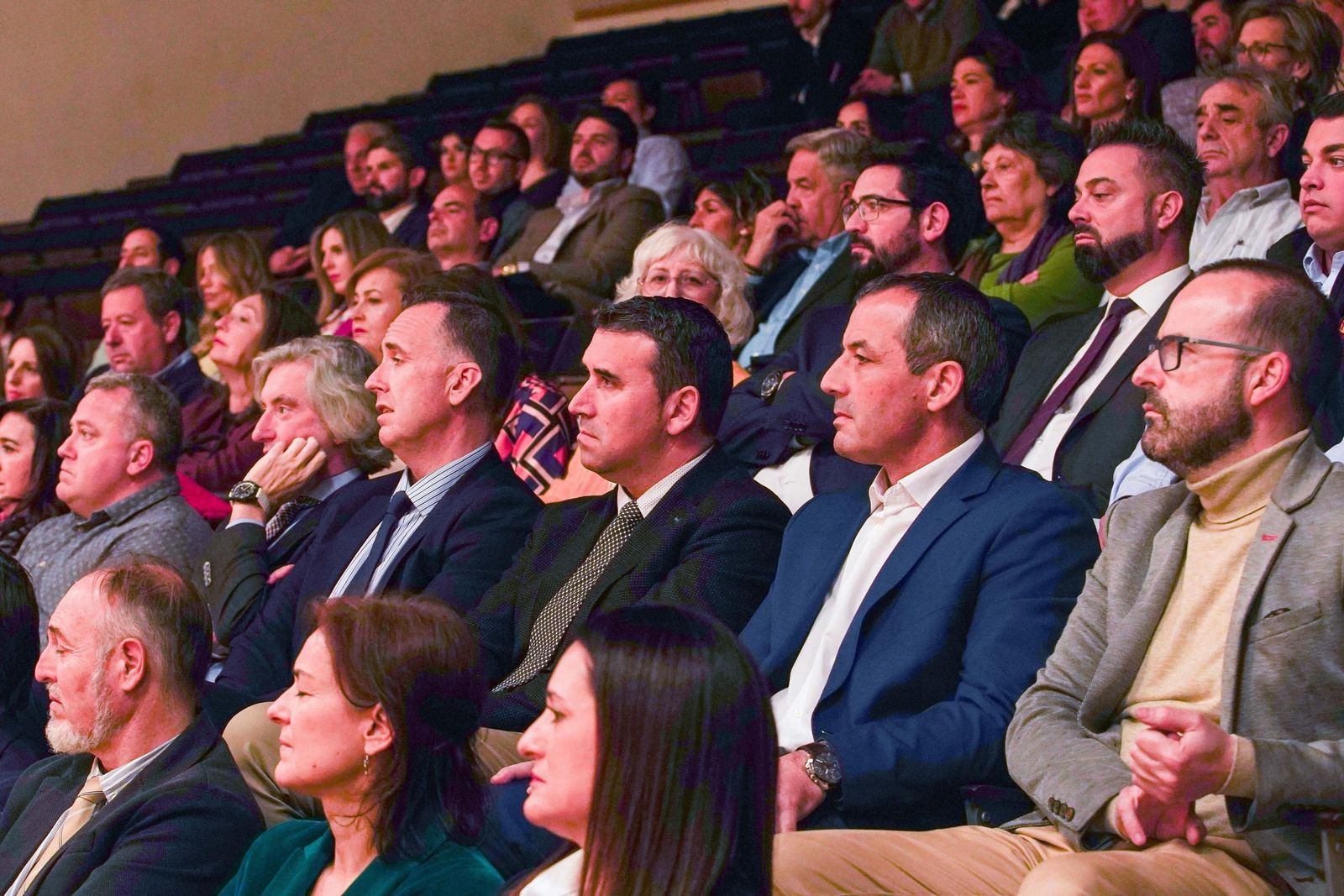 Todas las imágenes del encuentro empresarial granadino en favor de los afectados por la DANA