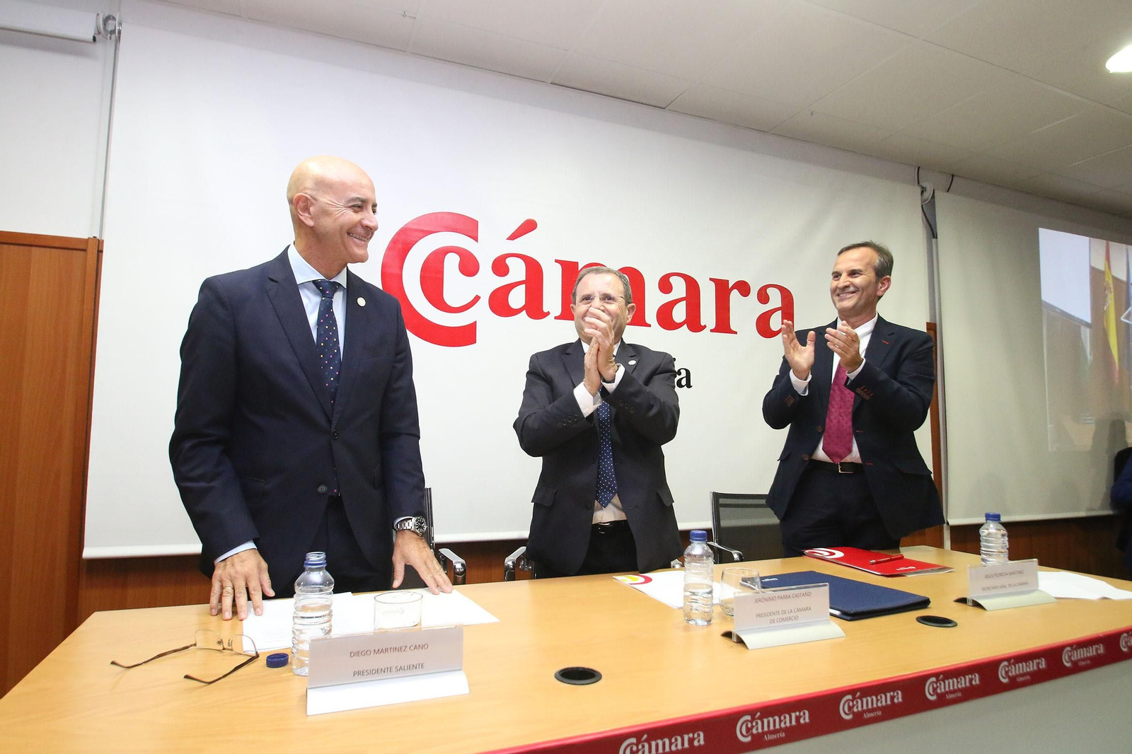 Fotogalería de la toma de posesión de Jerónimo Pérez como presidente de la Cámara de Comercio