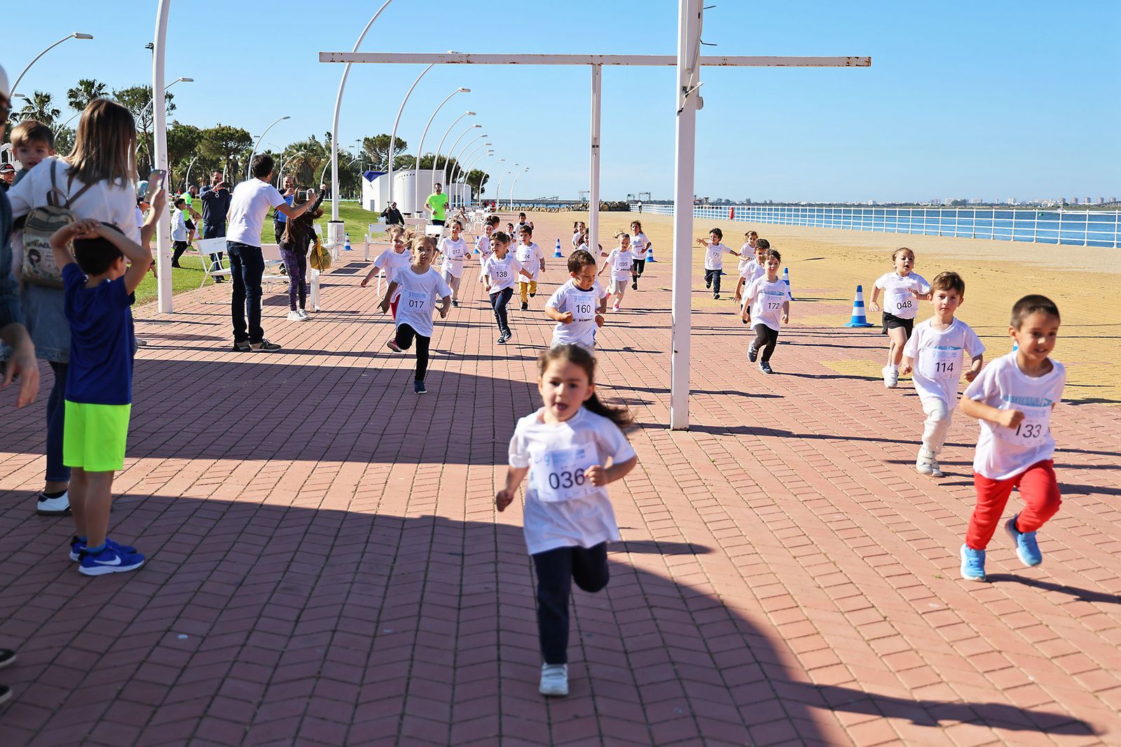 Imágenes de la Carrera infantil 'Kilos por kilómetros'