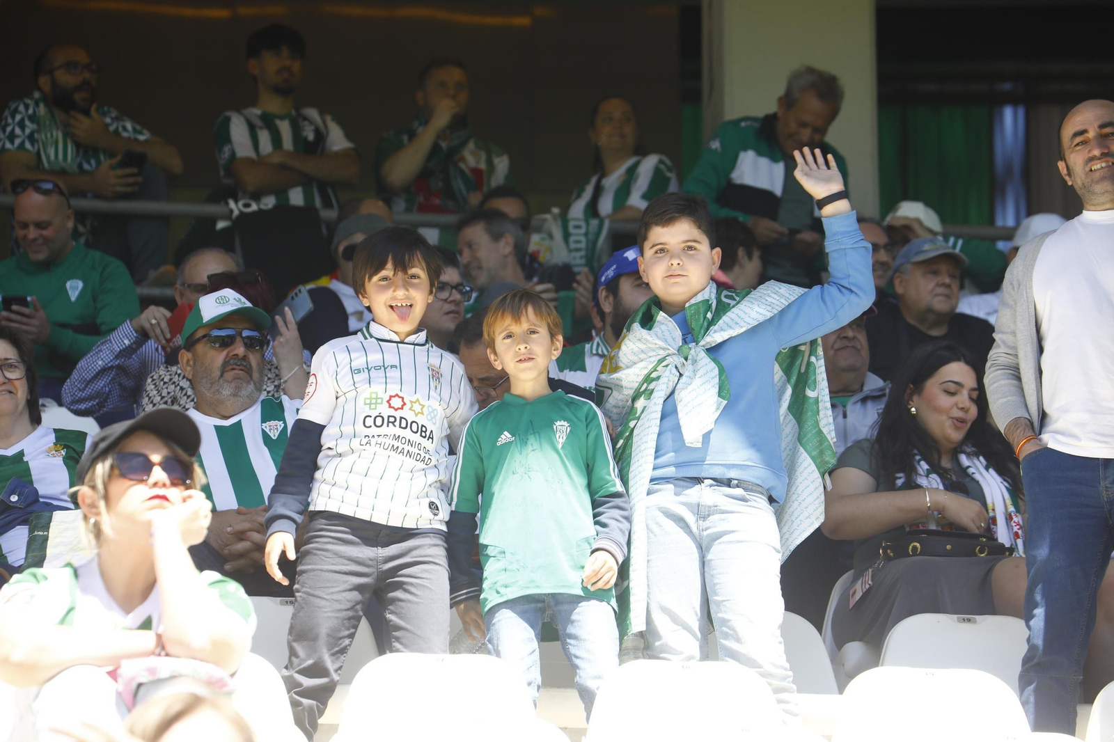Las fotos del ambiente en El Arcángel para el Córdoba CF - Elche