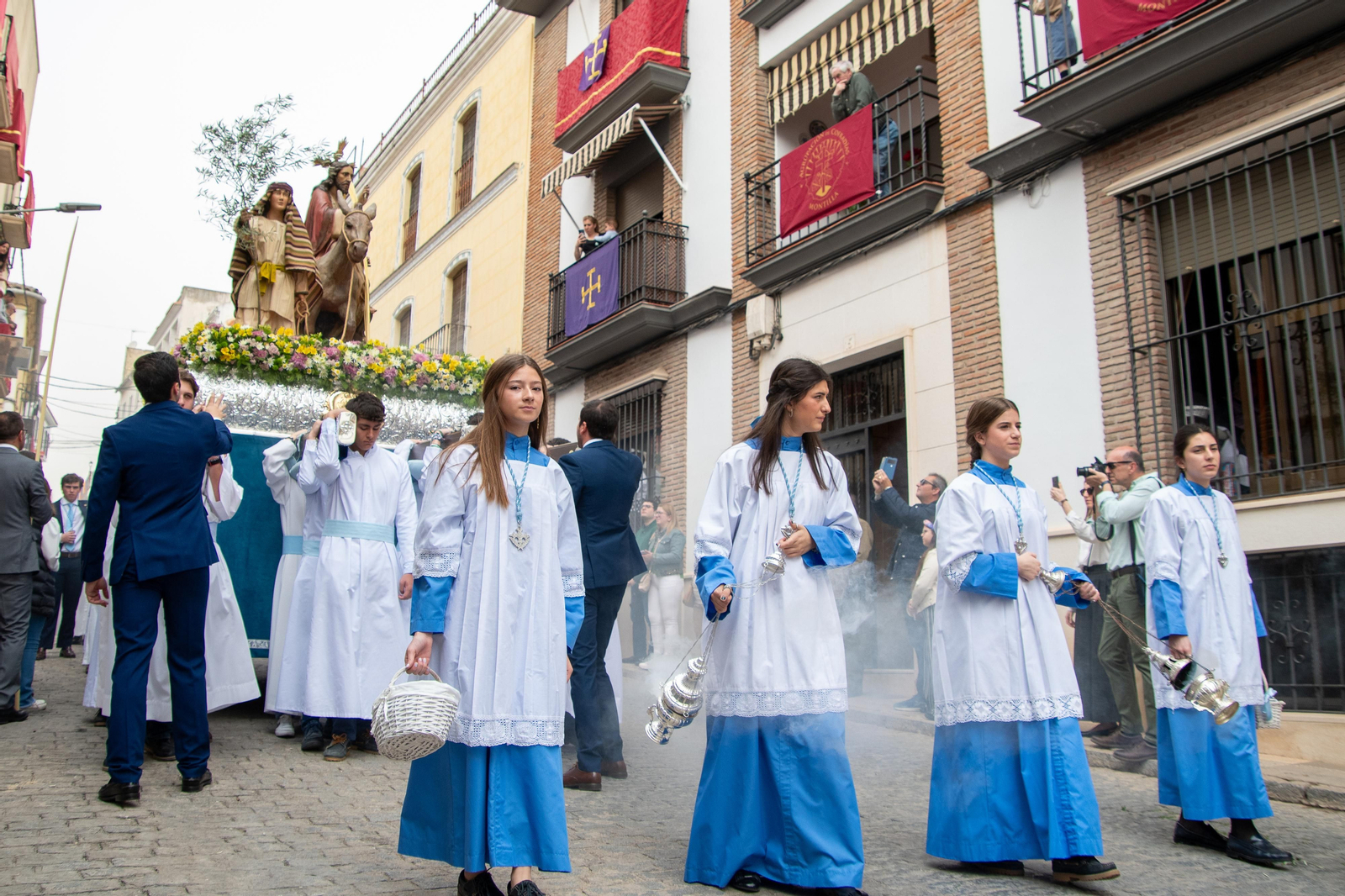 La procesión de la Borriquita de Montilla el Domingo de Ramos 2024, en imágenes
