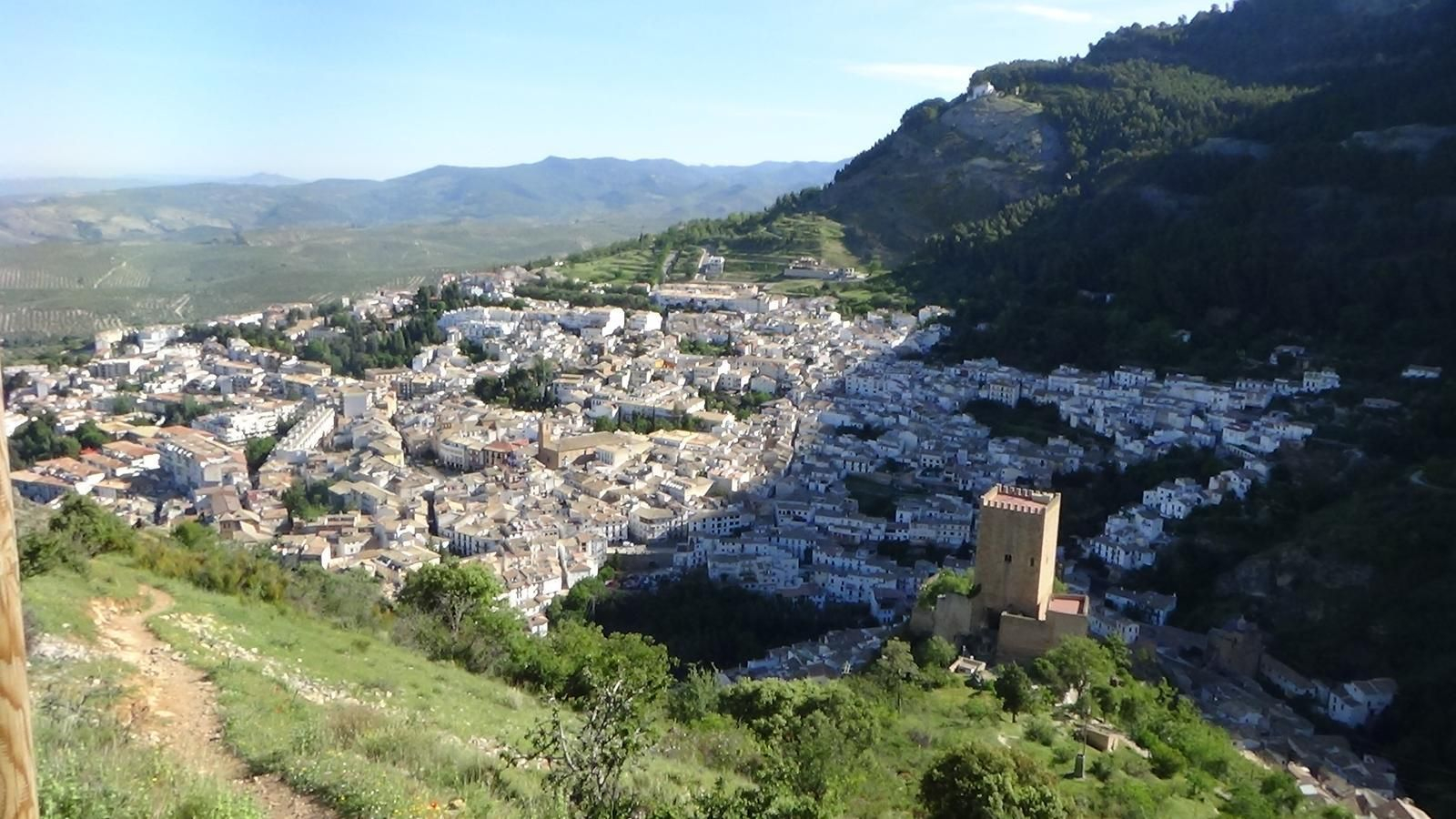 En imágenes: descubre esta ruta de miradores en el pueblo de montaña más famoso de Jaén En imágenes: descubre esta ruta de miradores en el pueblo de montaña más famoso de Jaén