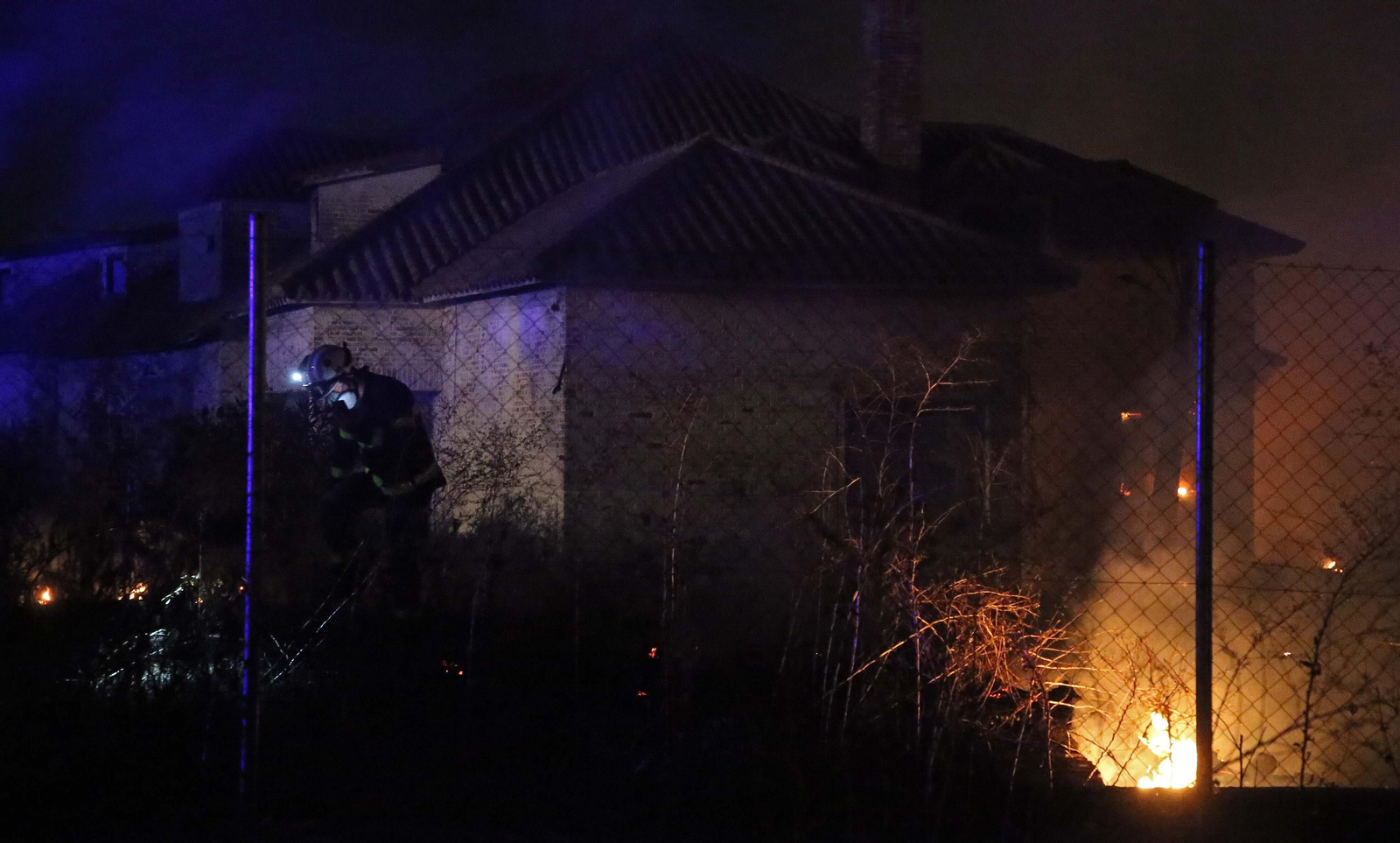 Fotos del incendio de vegetación en La Ermita