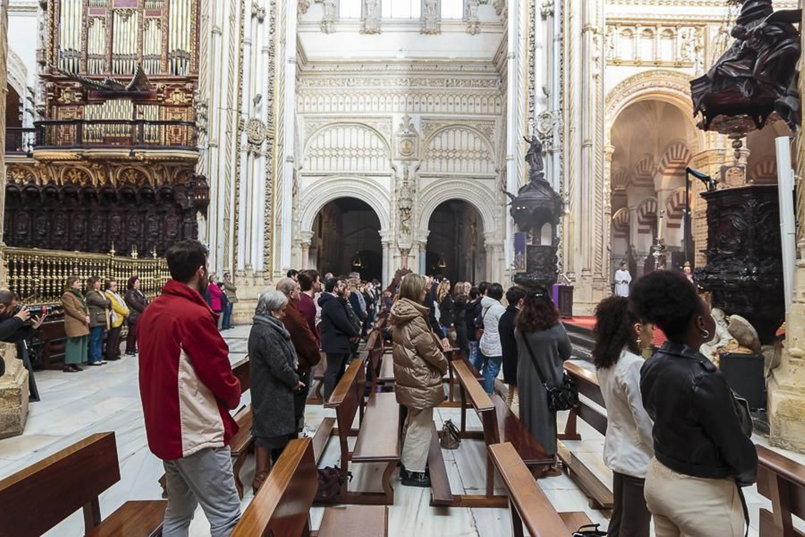 La celebración del Miércoles de Ceniza en la Catedral de Córdoba, en imágenes
