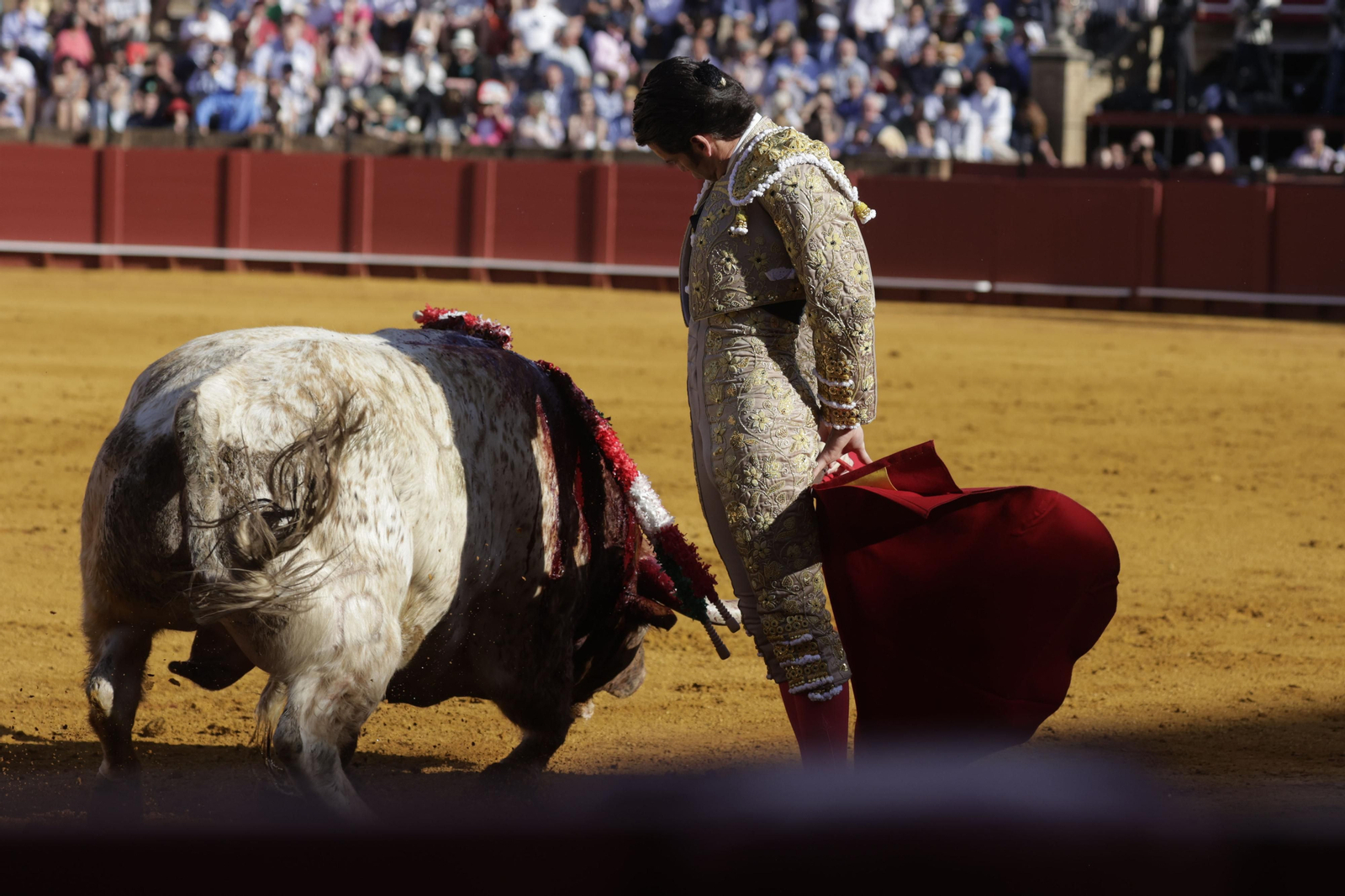 Las imágenes de la tercera de abono en la Maestranza de Sevilla