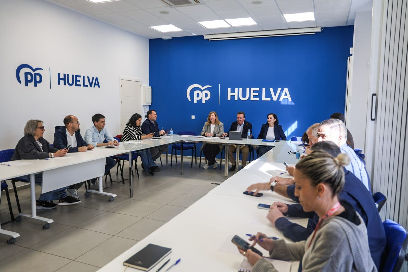 El PP de Huelva inicia la campaña electoral del 17M con las listas aún ...