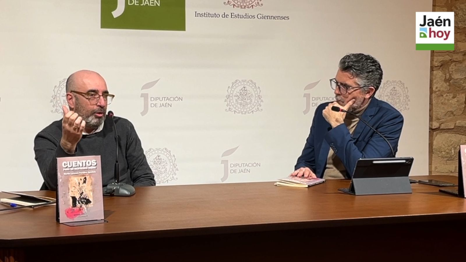 Así fue la presentación de 'Cuentos para un destierro digno' de Martín Lorenzo Paredes