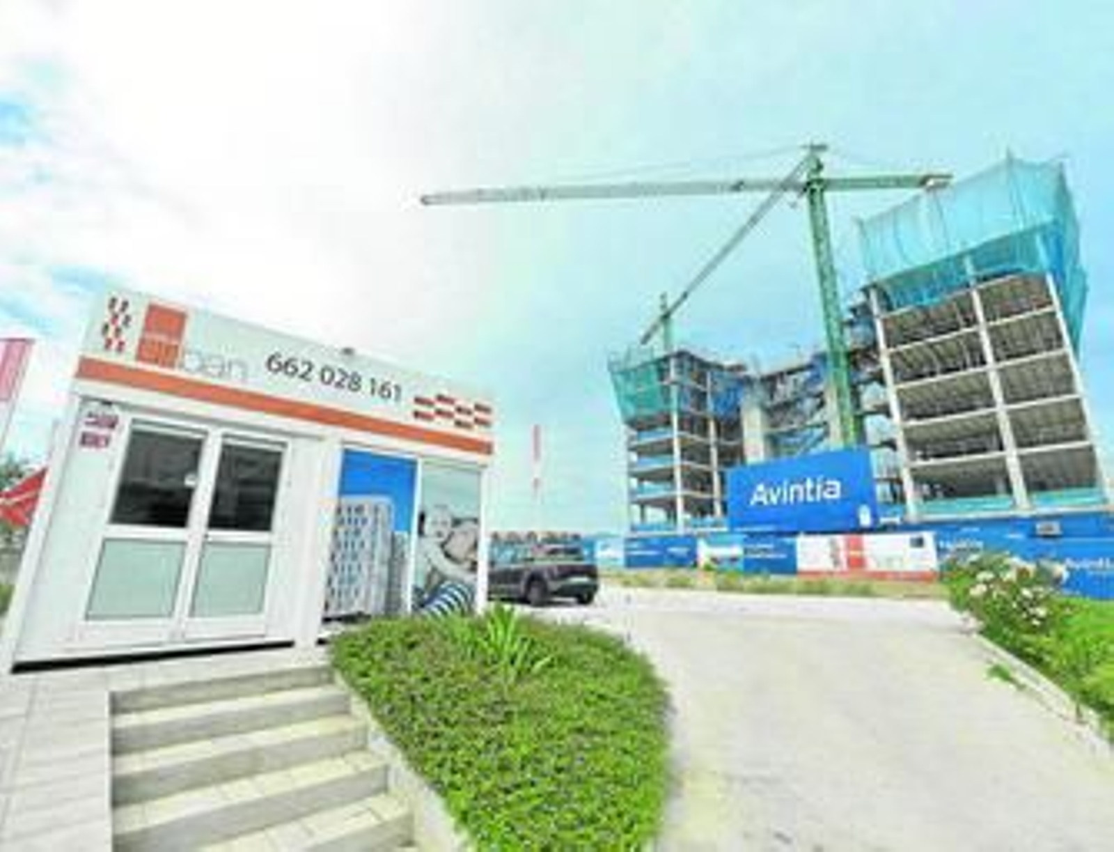 Una promoción de nuevas viviendas que se está realizando en la barriada de Teatinos en Málaga capital.