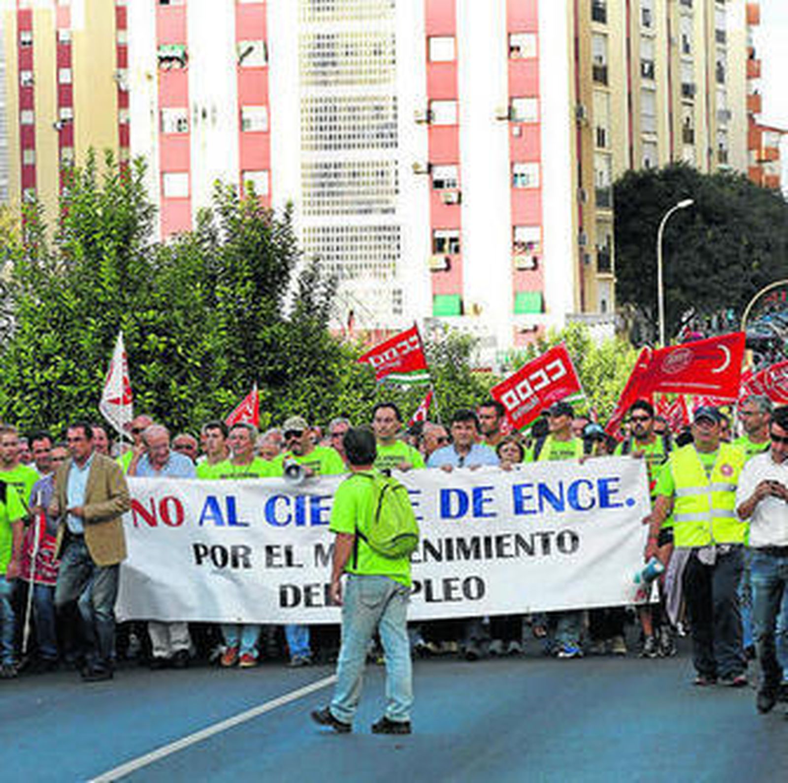 Marcha contra el cierre de la Celulosa.