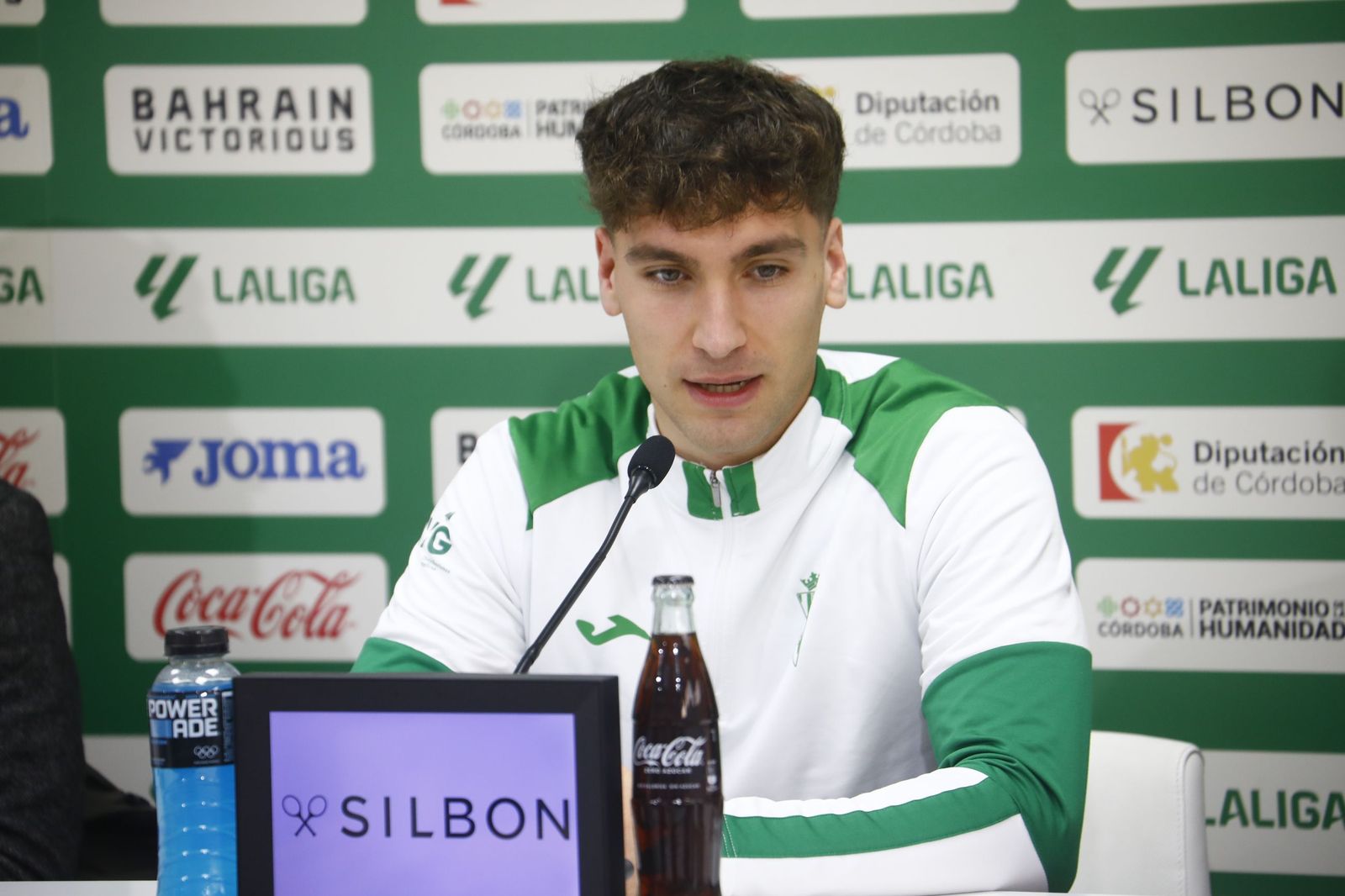 Las mejores fotos de la presentación de Diego Percan con el Córdoba CF