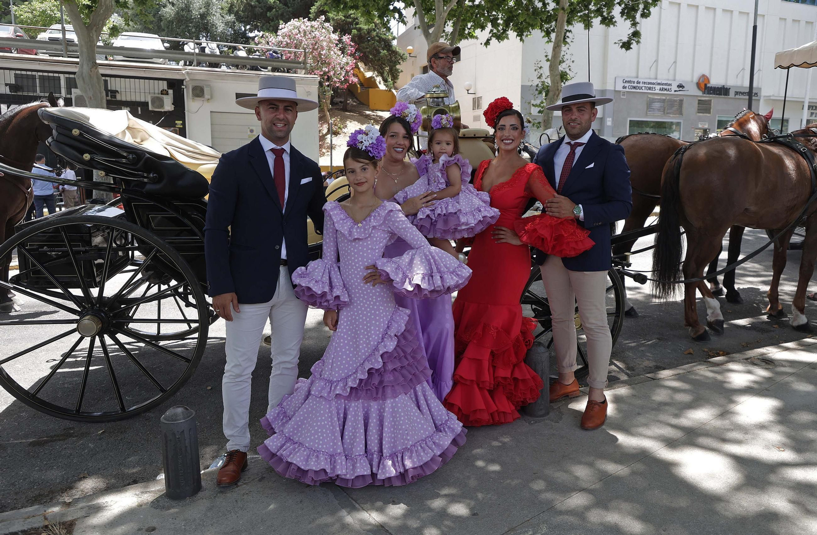 Búscate en las fotos del Domingo por Sevillanas de la Feria Real de Algeciras 2025