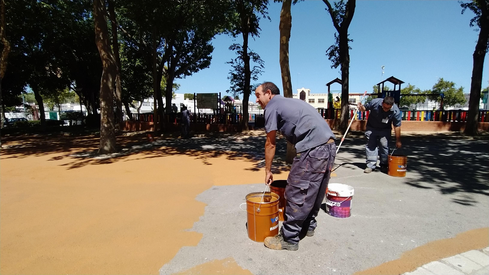 Preparativos para la Feria del Carmen en San Fernando