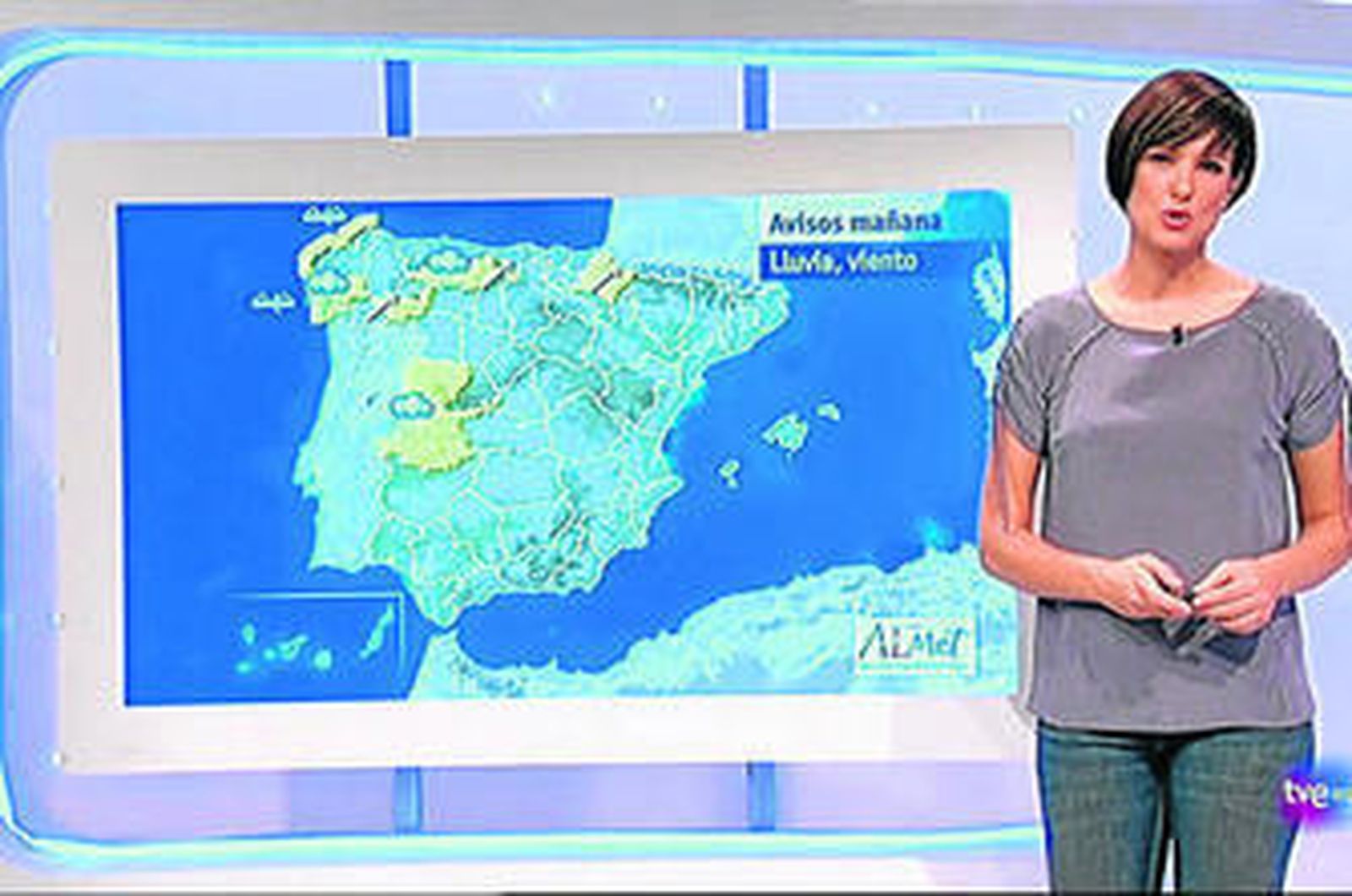 Mónica López meteoróloga de los canales de RTVE y que se encarga del espacio nocturno en La 1.