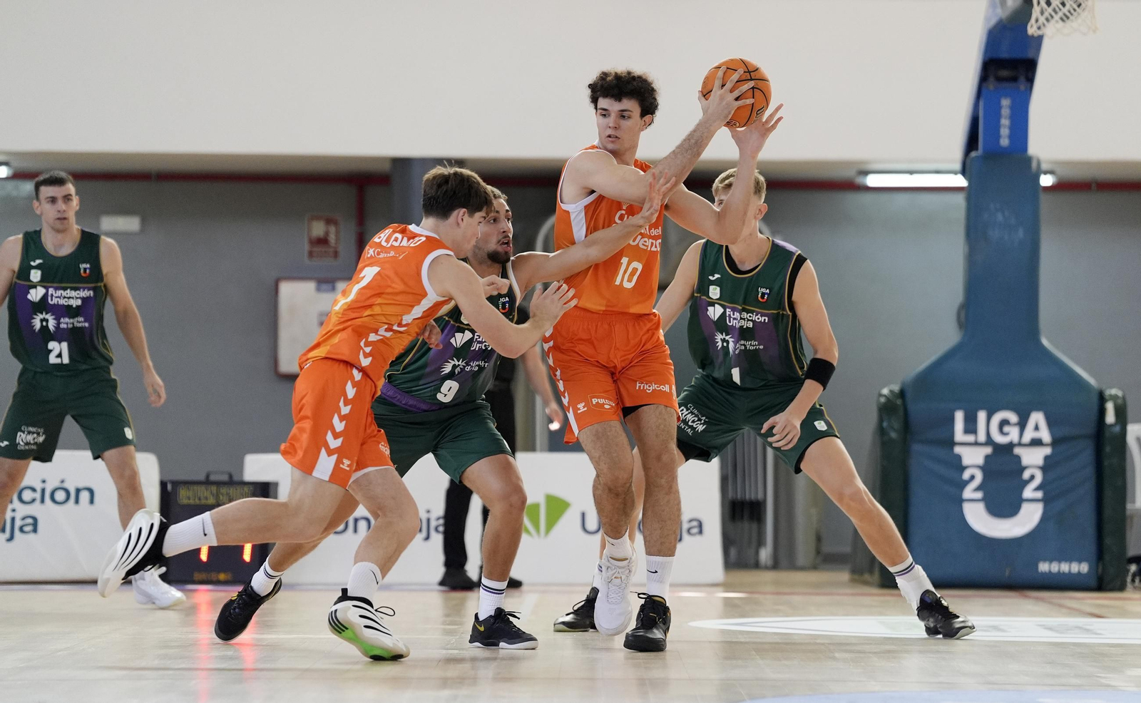 Unicaja Alhaurín de la Torre-Valencia de la Liga U22, en fotos