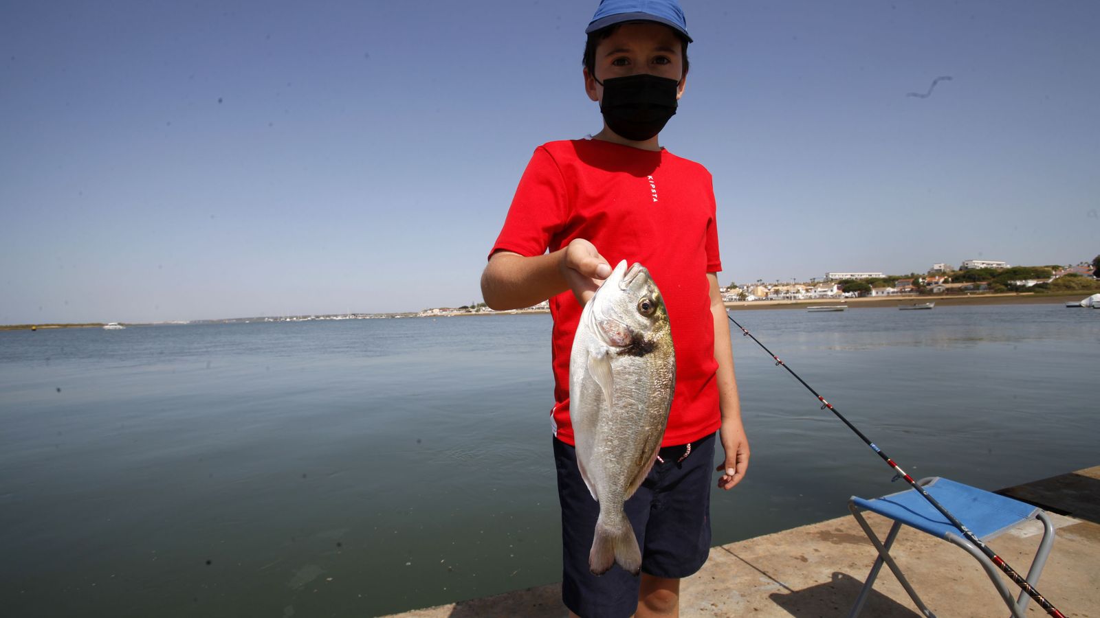 En sus clases prácticas, los alumnos realizan sus primeras capturas