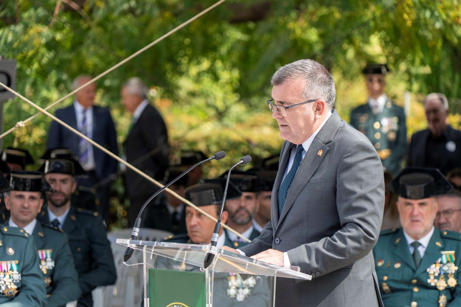Fotos: emoción, homenajes y medallas en la Guardia Civil de Granada para festejar a su Patrona