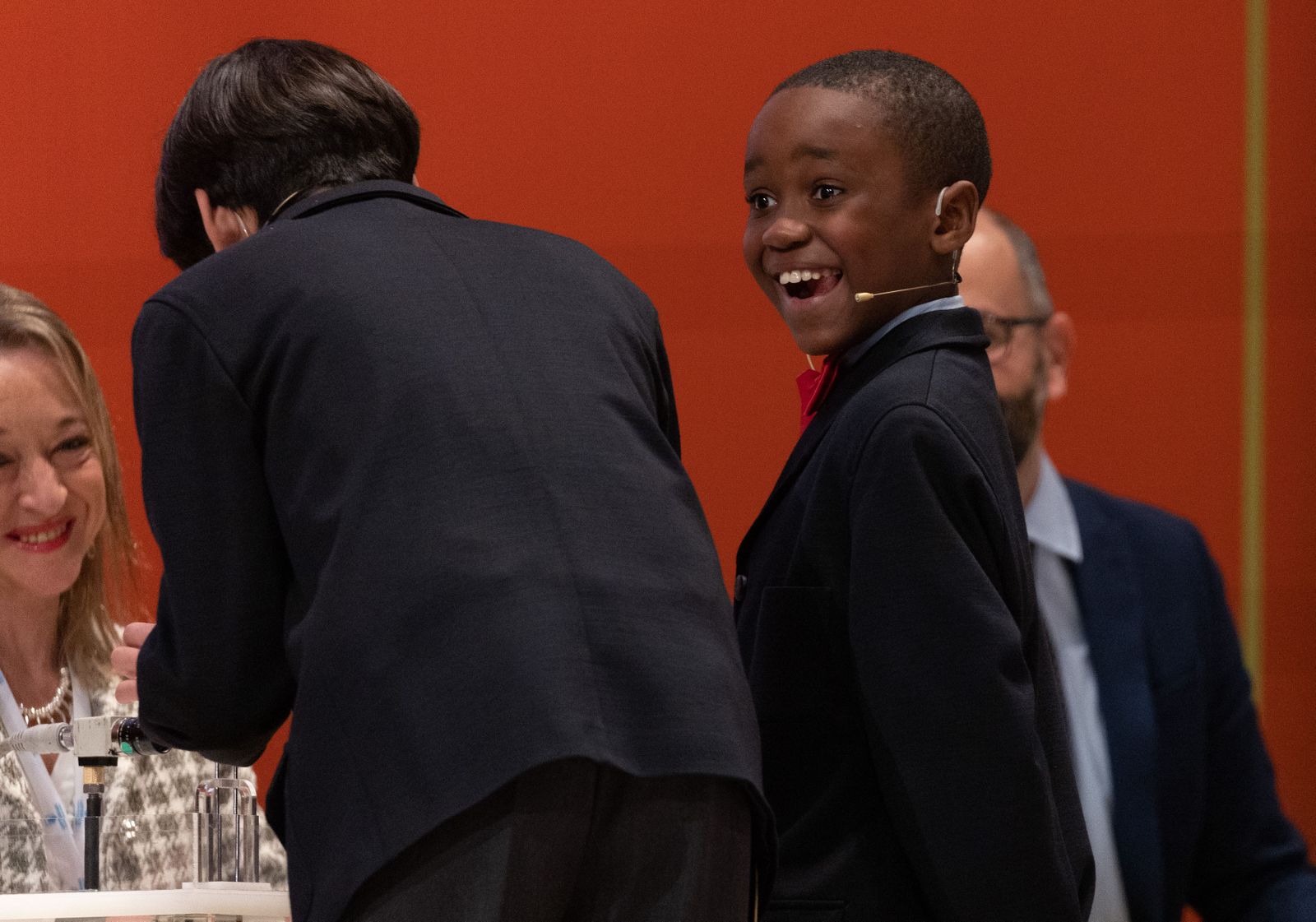 Alonso Dávalos y Ángel Abaga cantan el Premio Gordo del Sorteo Extraordinario de la Lotería de Navidad 2022