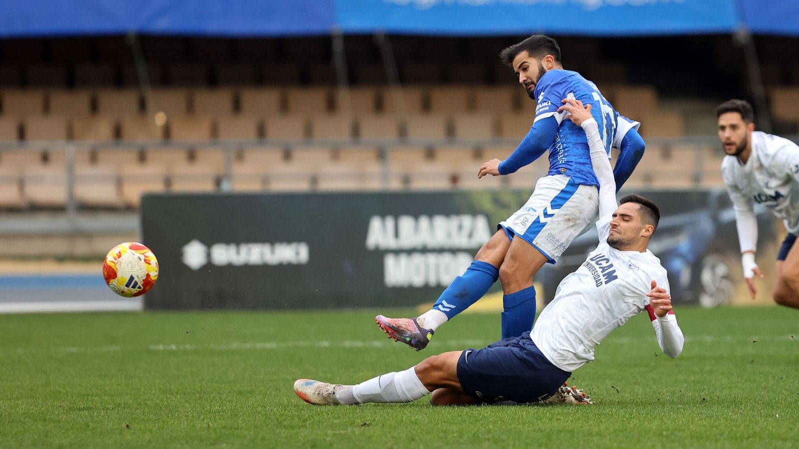 Imágenes del Xerez DFC contra el UCAM Murcia CF en Chapín
