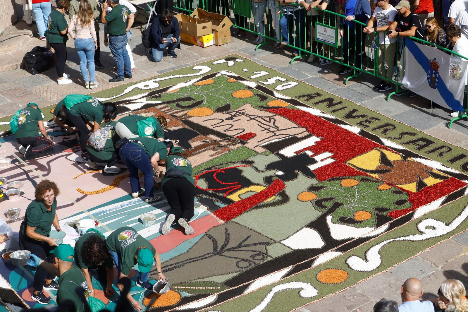 Las imágenes de la espectacular alfombra floral inspirada en Romero de Torres