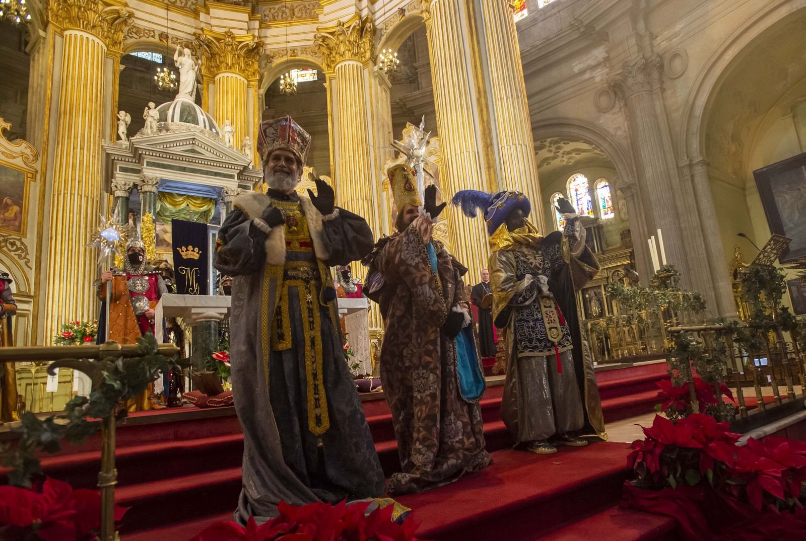 Los Reyes Magos en la ofrenda de este año en la Catedral.
