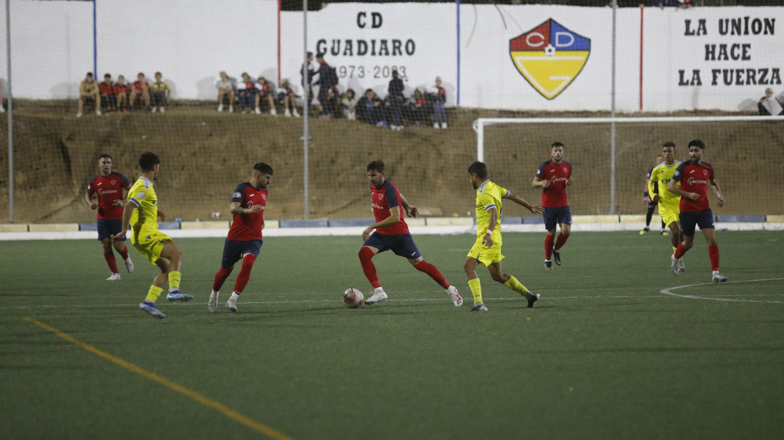 Las fotos de la visita del Cádiz CF para celebrar el 50 aniversario del CD Guadiaro