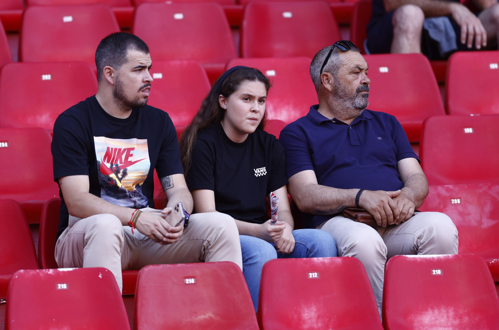 Búscate en las fotos del Sevilla-Athletic