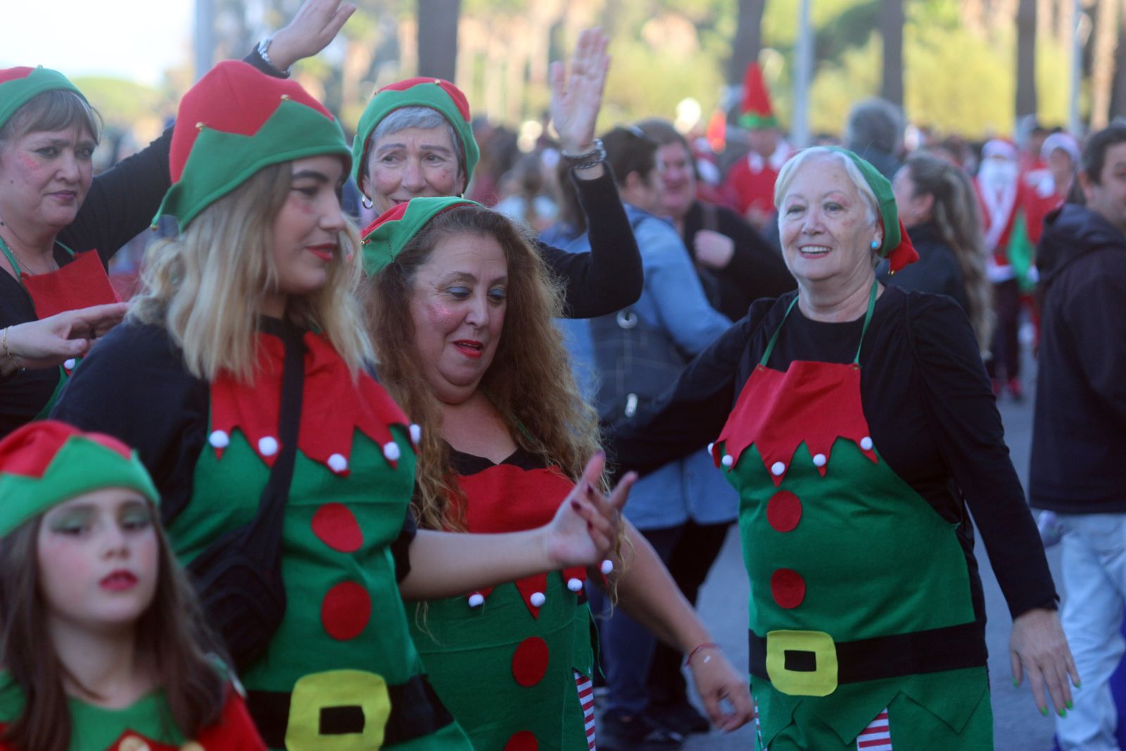 Los Reyes Magos visitan la barriada Río San Pedro