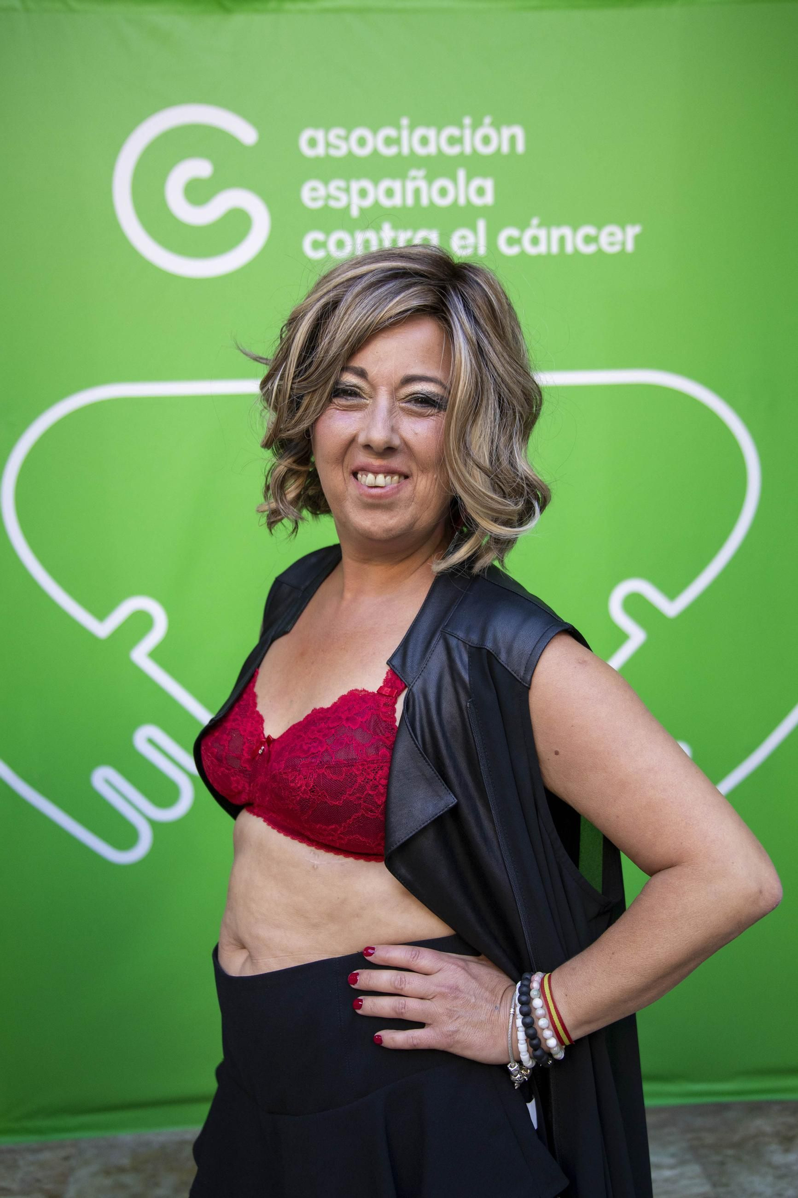 Mucho x Vivir de la Asociación del Cáncer en la Escuela de Artes de Almería