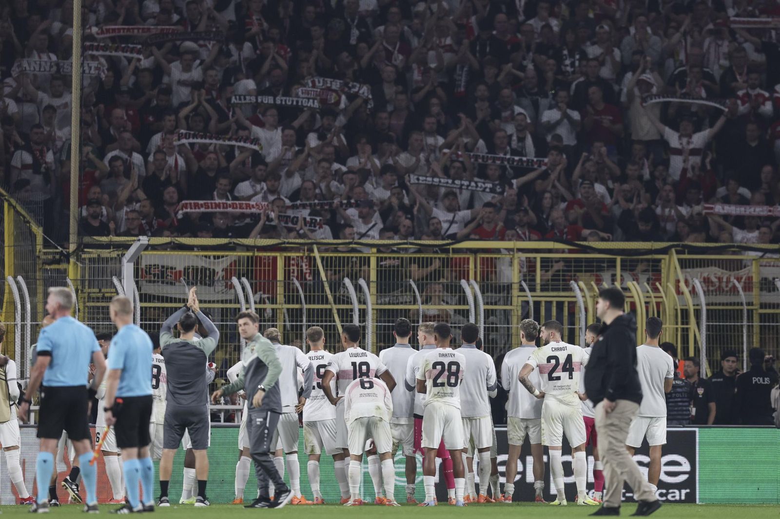 Fenerbahçe-Stuttgart (1).jpg