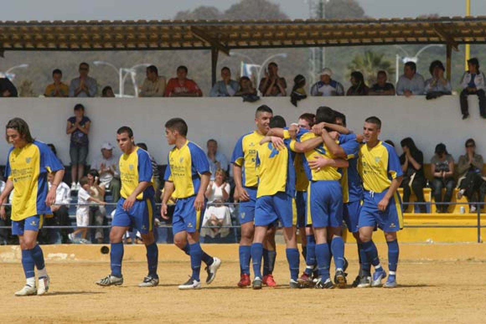 El Zabal, primer equipo linense en ascender a División de Honor