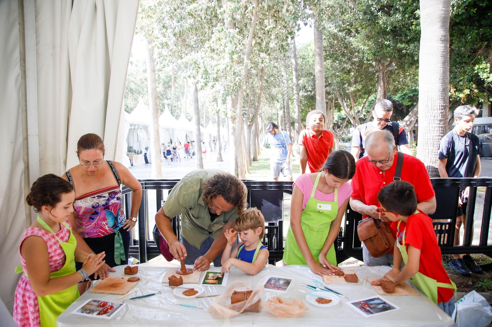 Los talleres infantiles de cerámica de 'Alfaralmería', en imágenes